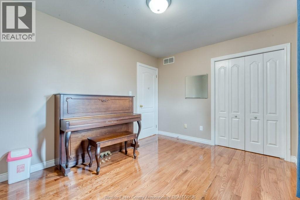 2338 Northway AVENUE - 26