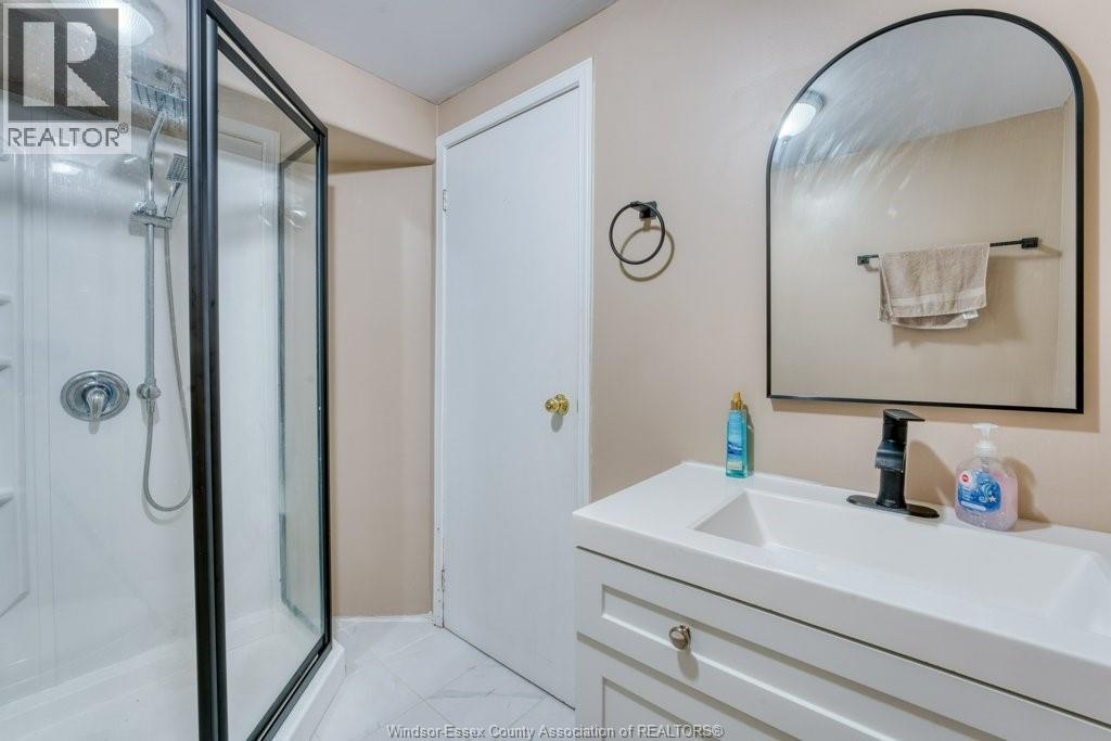 2338 Northway AVENUE - 33
