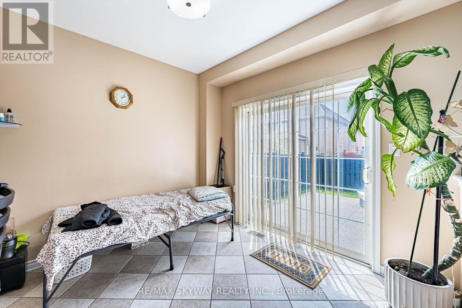 18 LONG MEADOW ROAD - 13