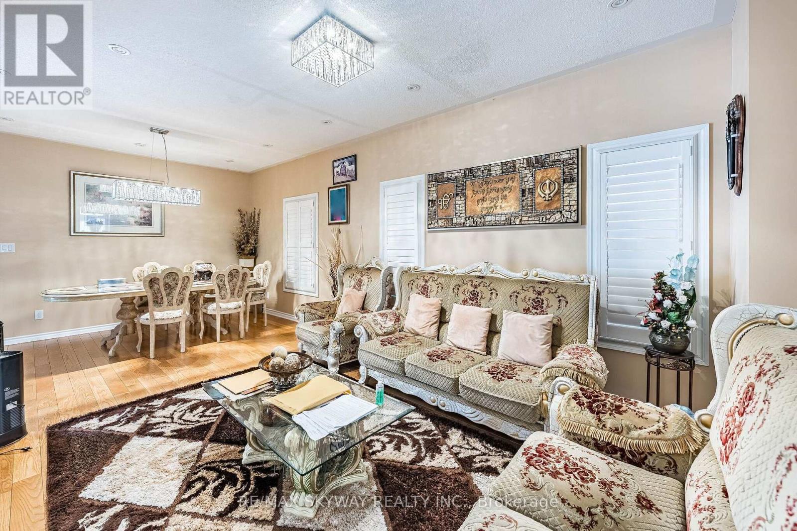 18 LONG MEADOW ROAD - 7