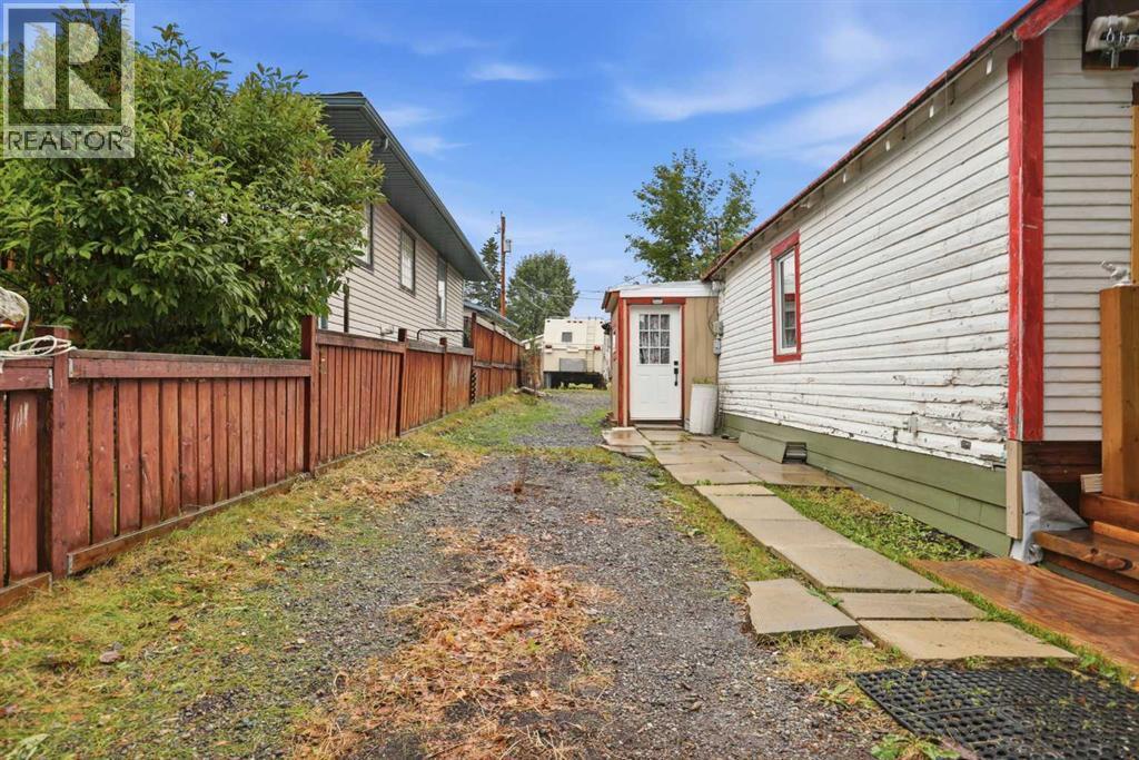116 Frontenac Avenue Northwest - Photo 14