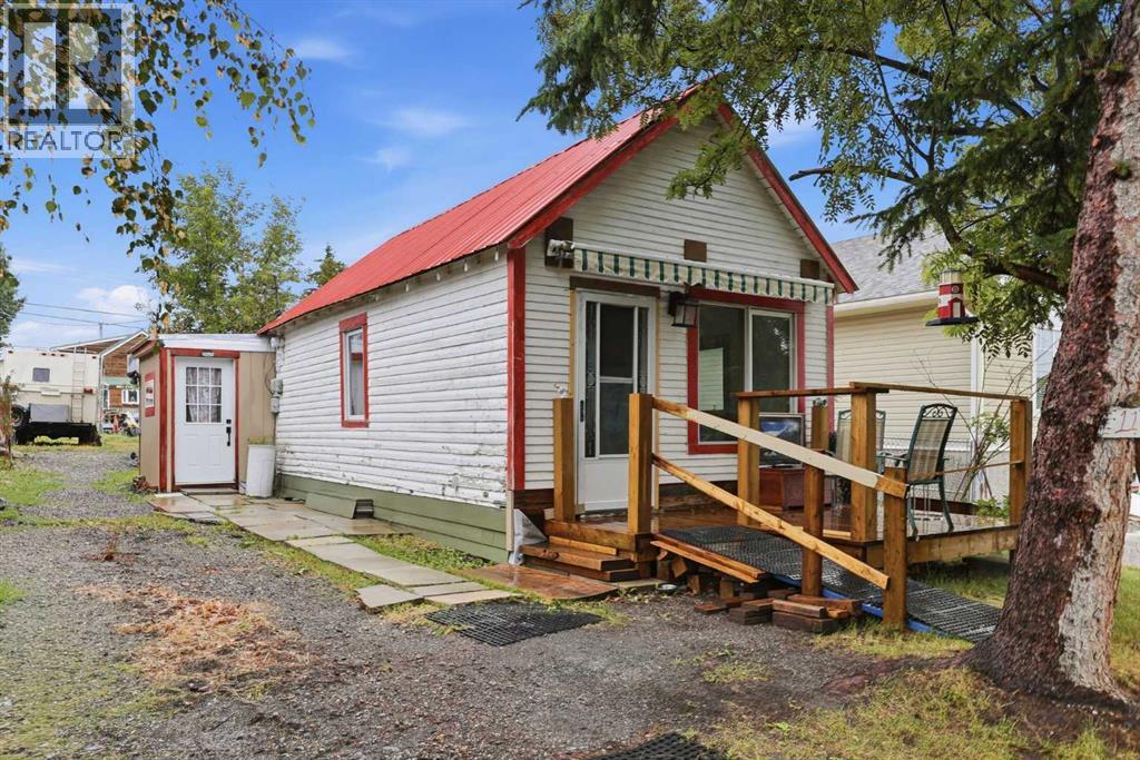 116 Frontenac Avenue Northwest
