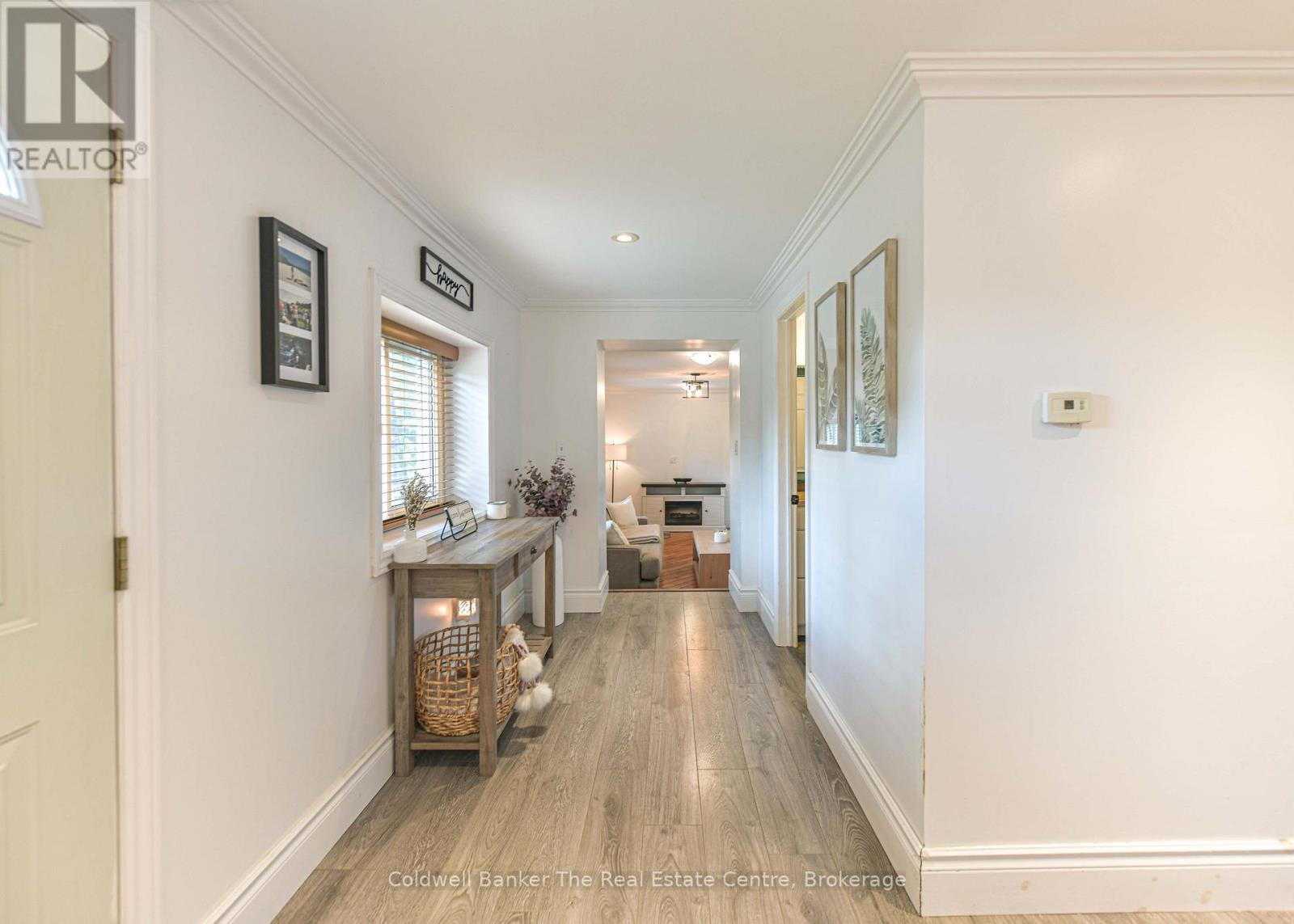 810 JOHN STREET N - Image 16
