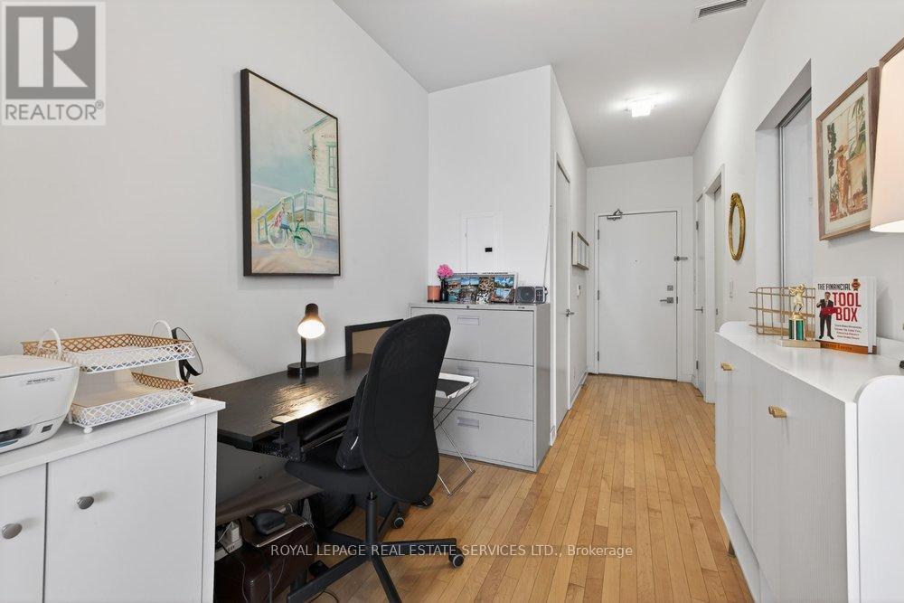 #1804 14 YORK STREET - 6