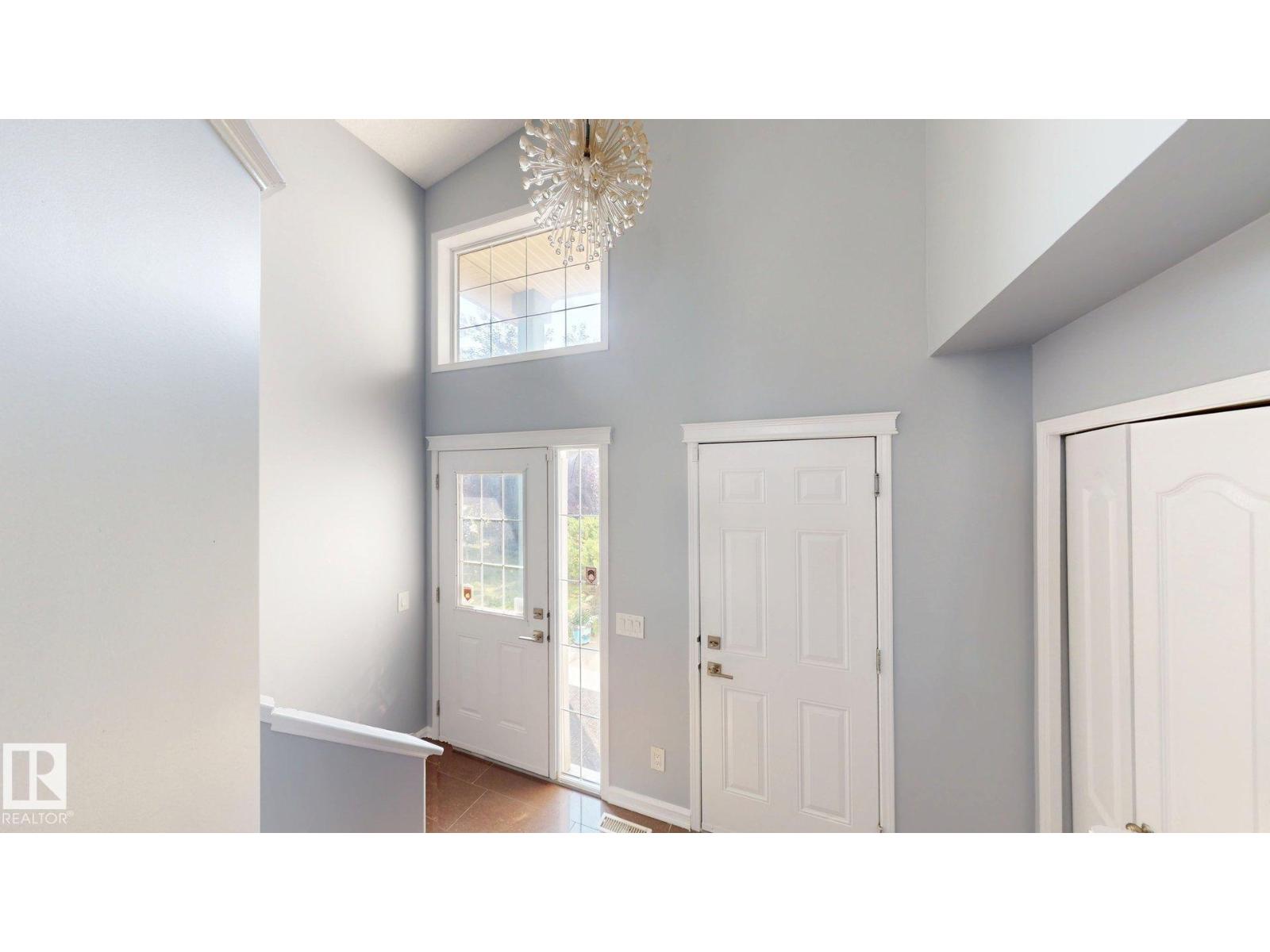 7848 7 AVENUE SW - 14