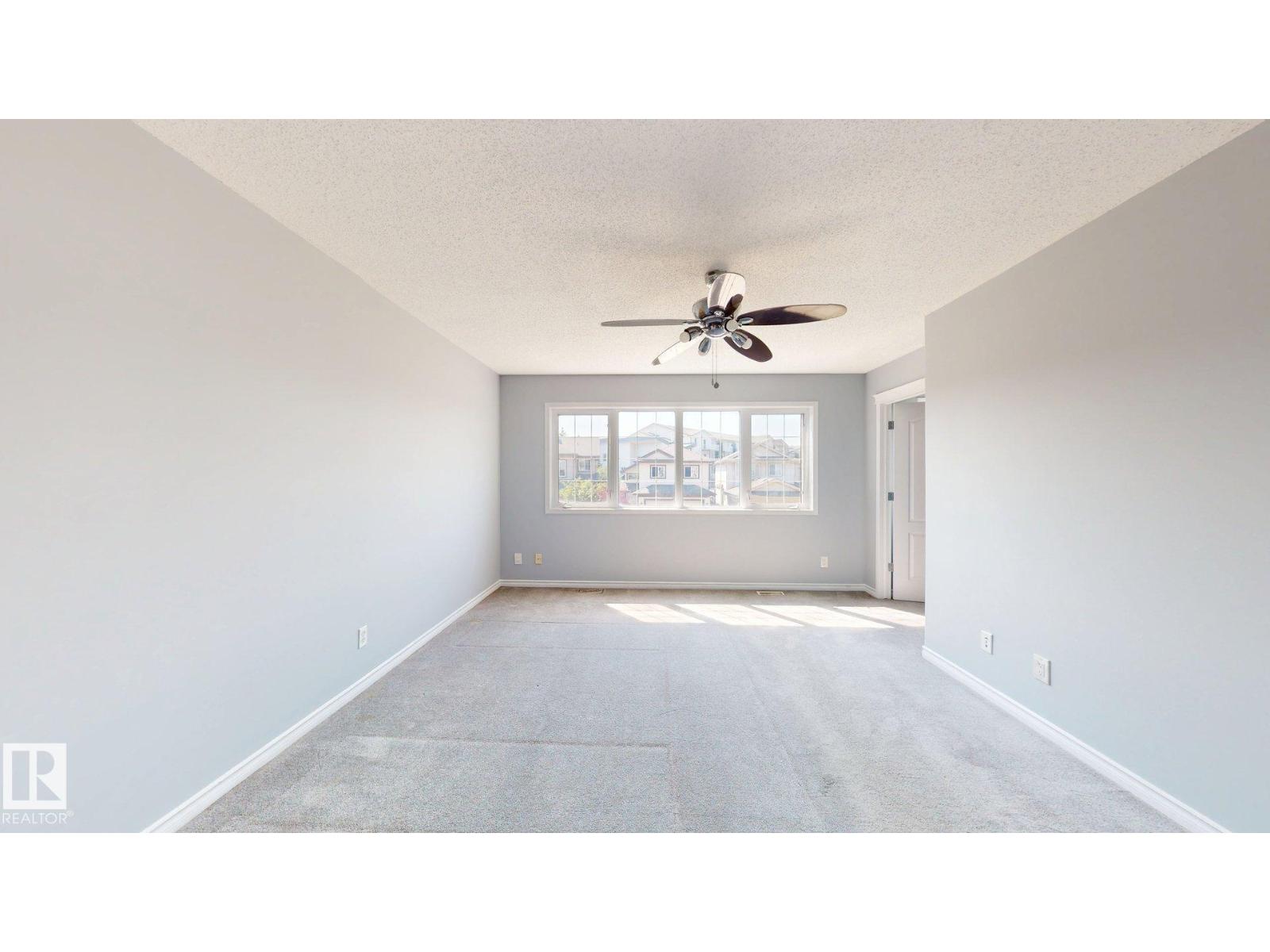 7848 7 AVENUE SW - 21