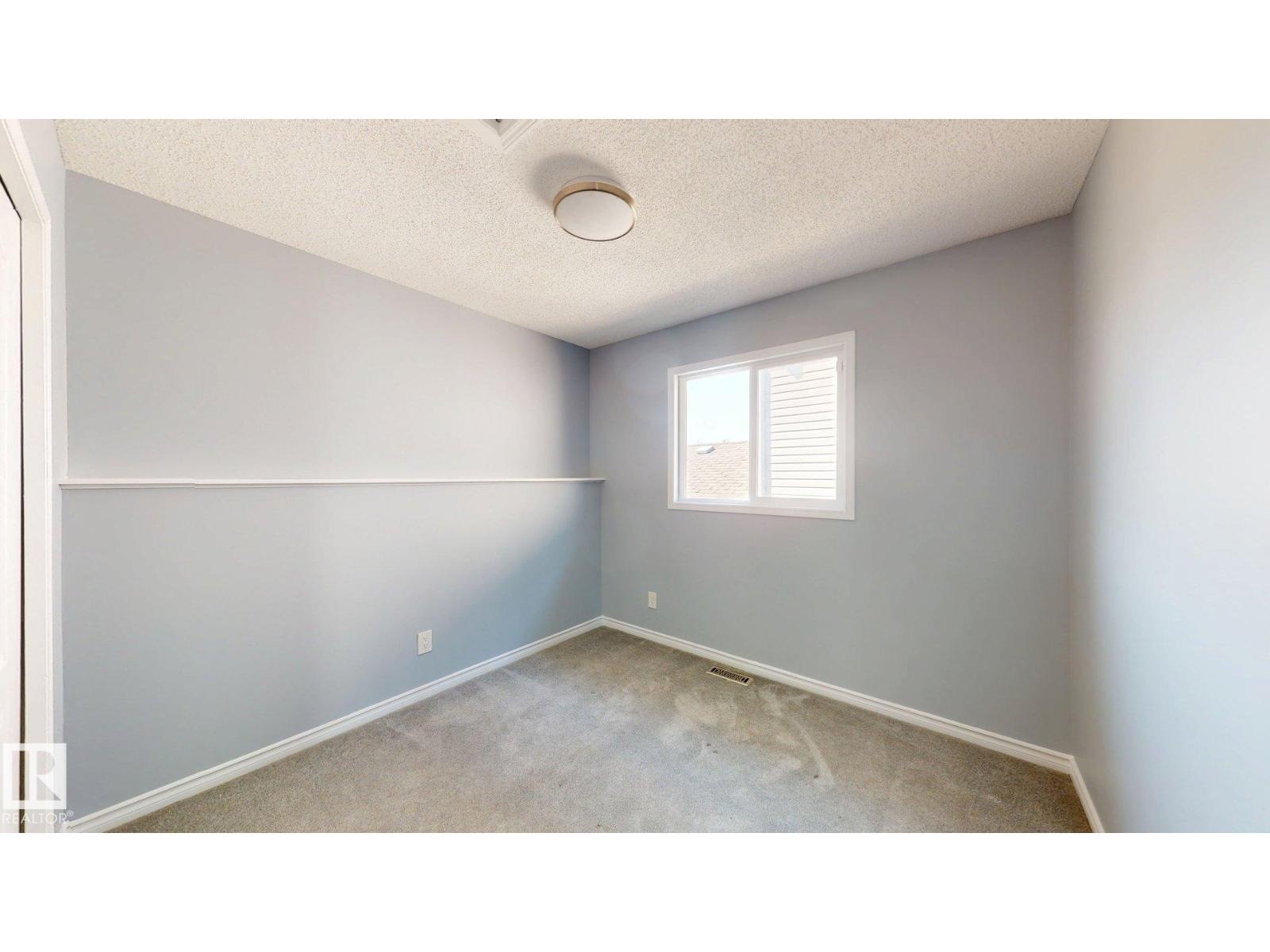 7848 7 AVENUE SW - 24