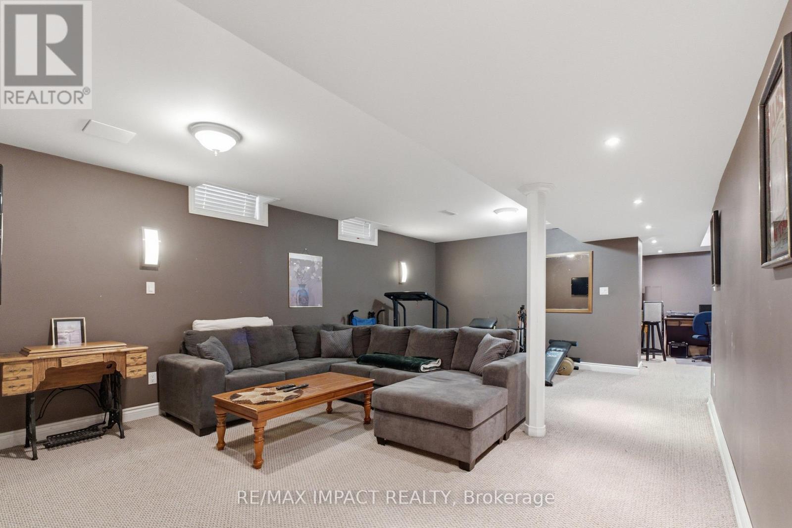 106 MCFEETERS CRESCENT - Image 25