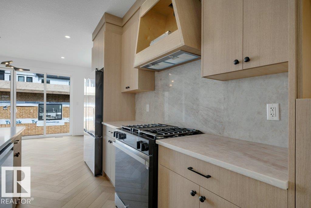 14706 103 Avenue NW - Photo 15
