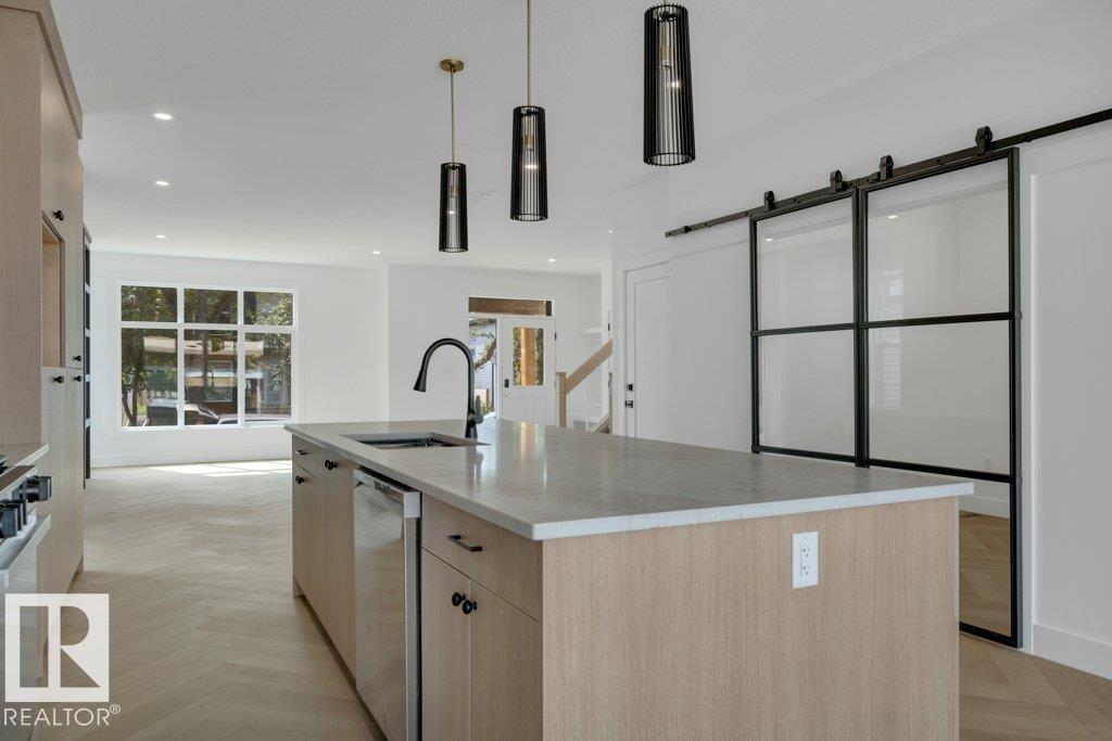 14706 103 AV NW - 17