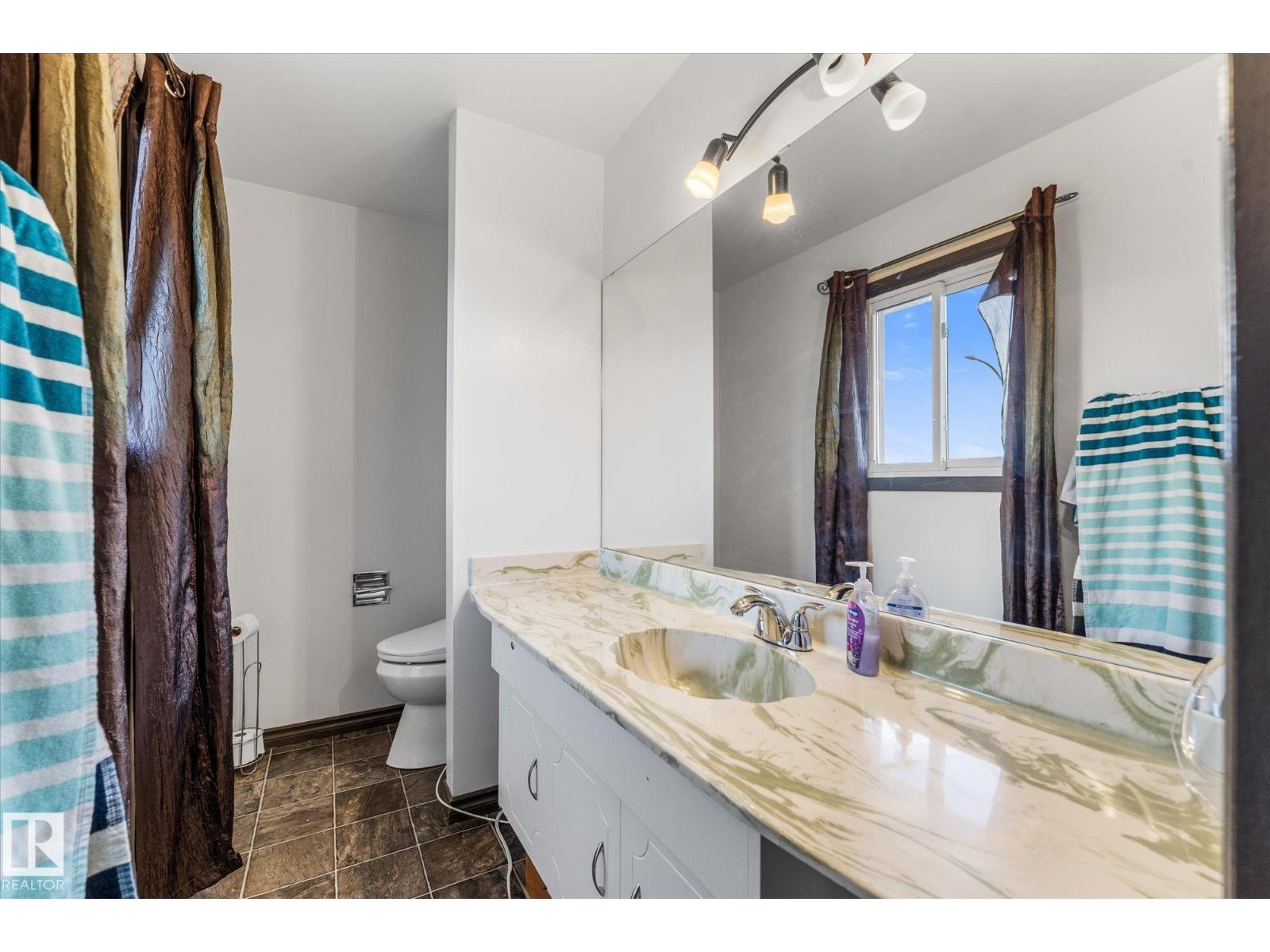 3 WINDERMERE Drive S - Photo 22