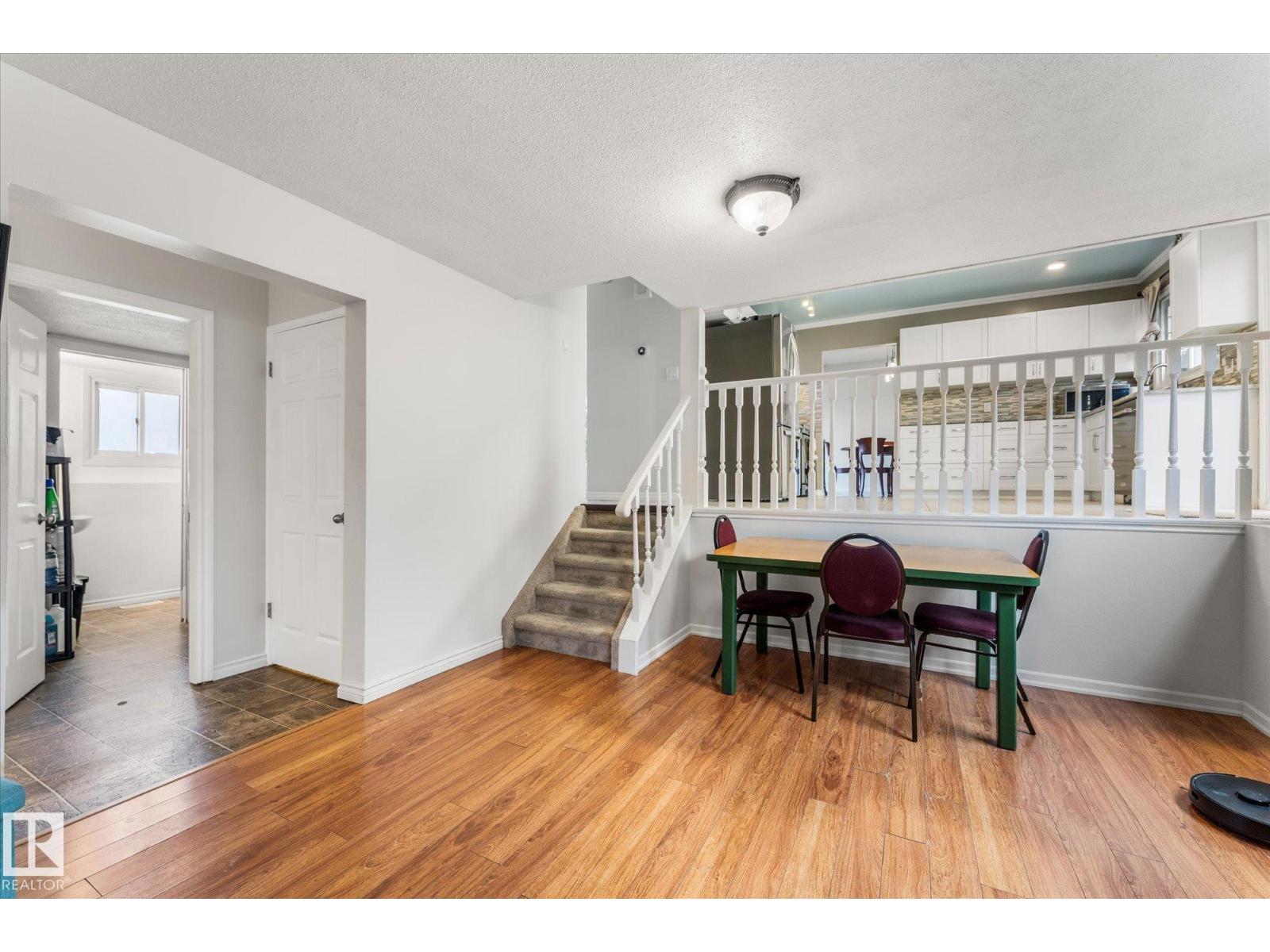 3 WINDERMERE Drive S - Photo 31