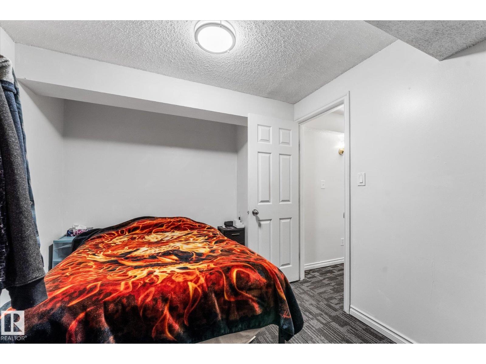 3 WINDERMERE Drive S - Photo 40