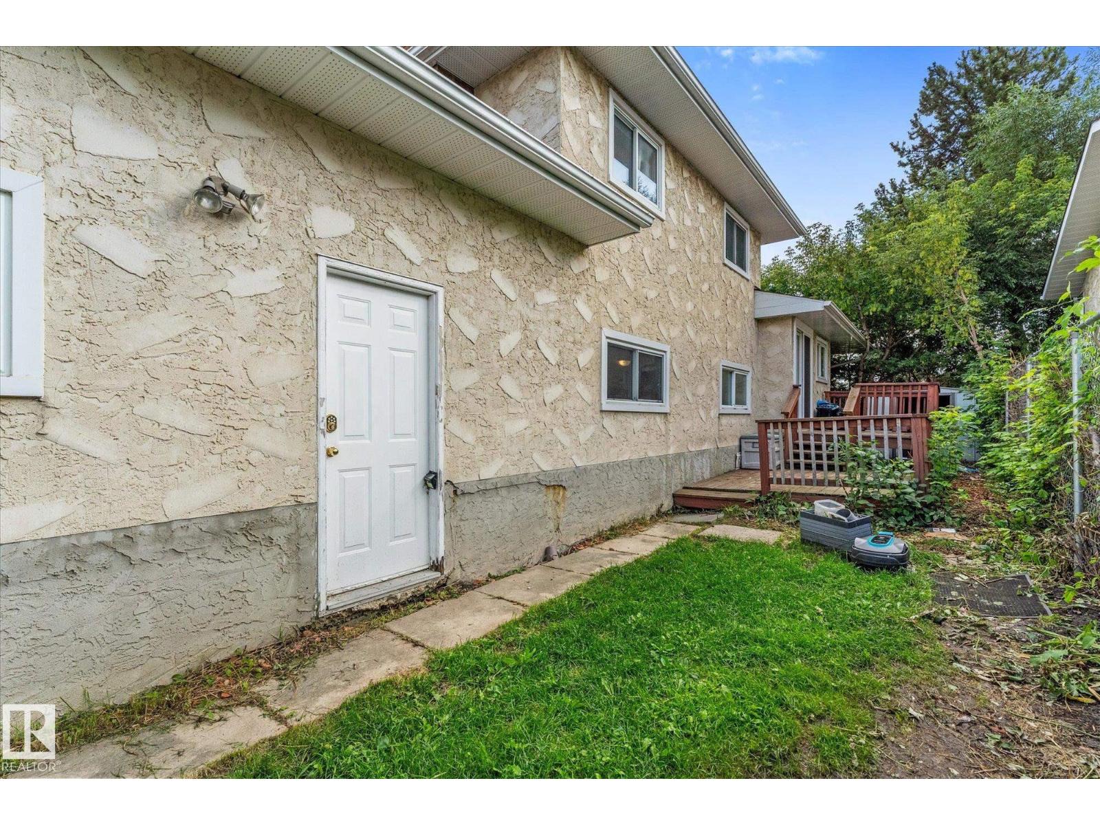 3 WINDERMERE Drive S - Photo 48