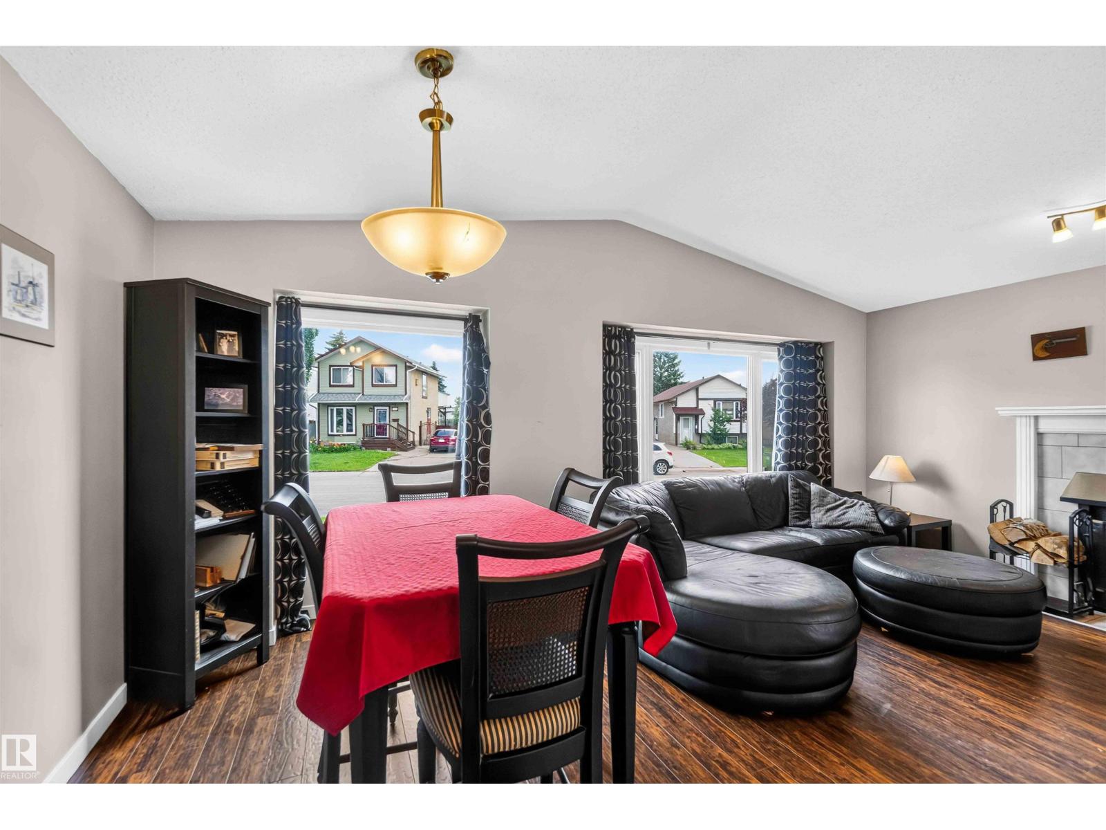 17132 96 ST NW - 11