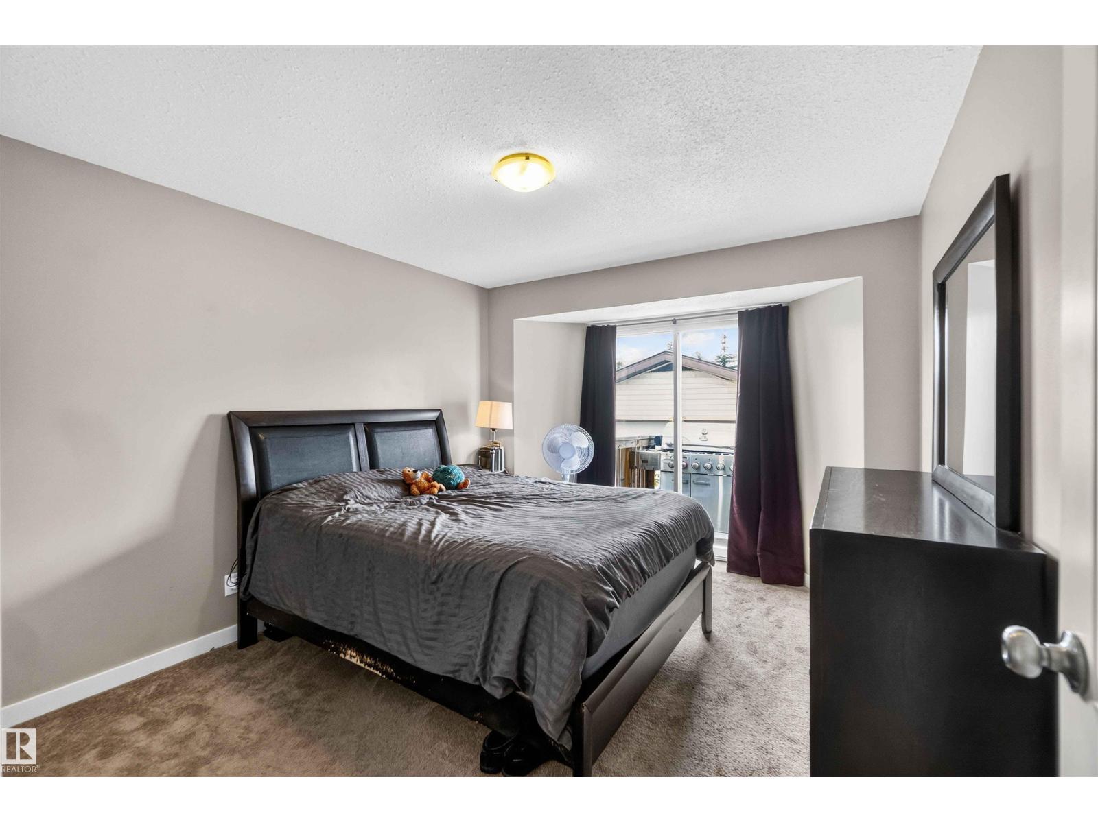 17132 96 ST NW - 14