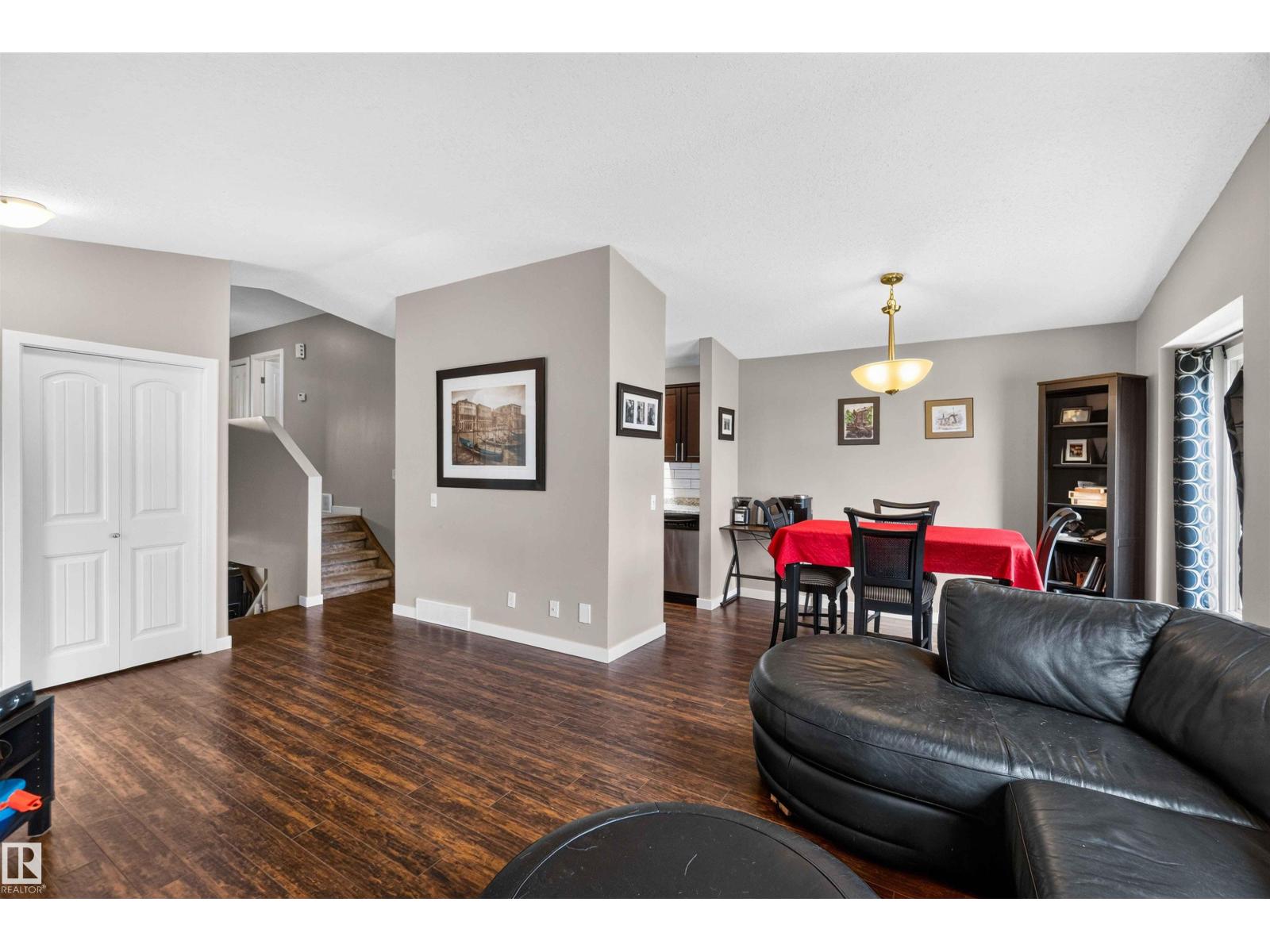 17132 96 ST NW - 2