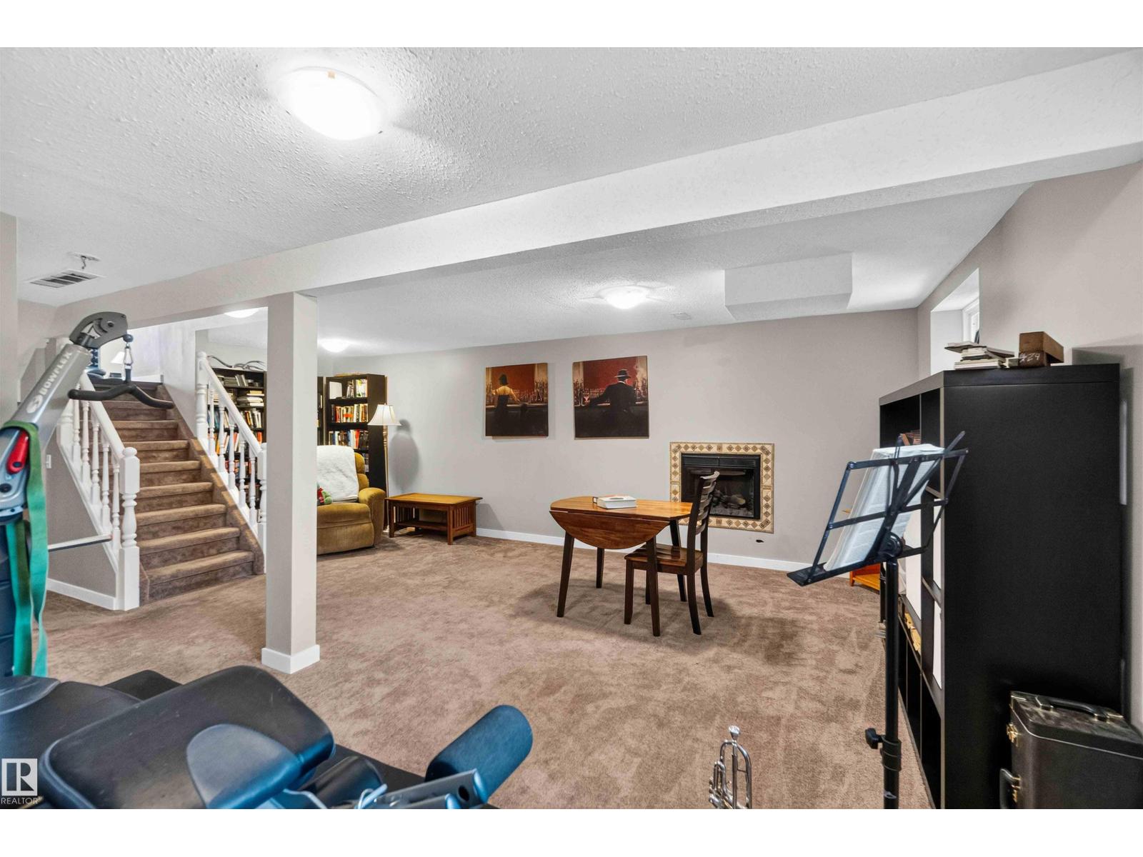 17132 96 ST NW - 21