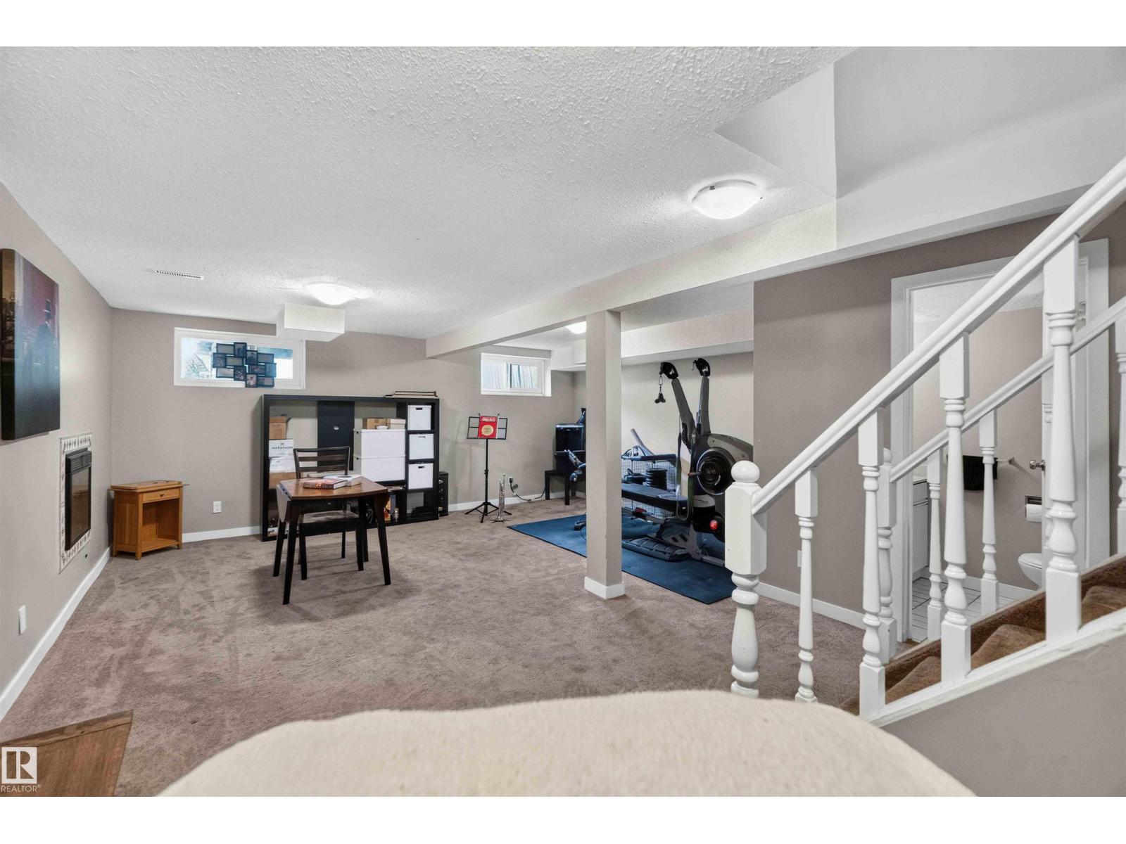 17132 96 ST NW - 23