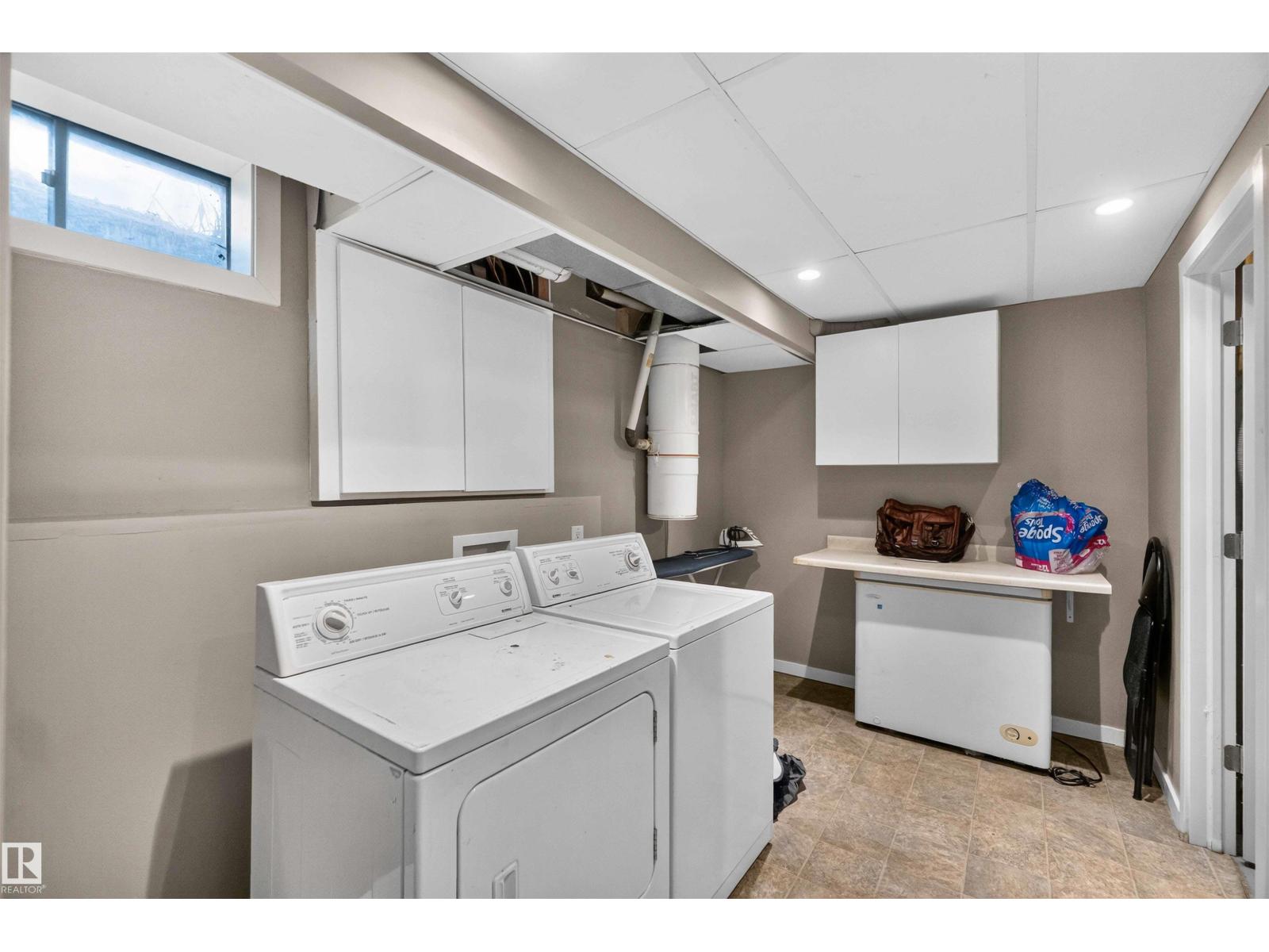 17132 96 ST NW - 26