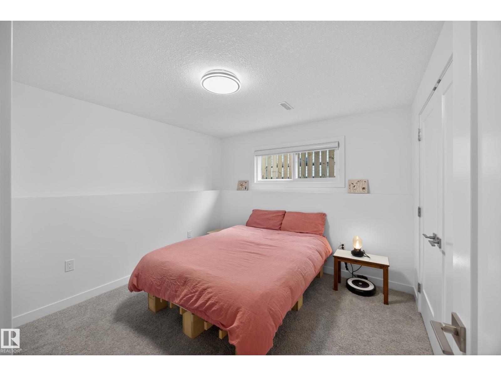 9915 154 ST NW - 22