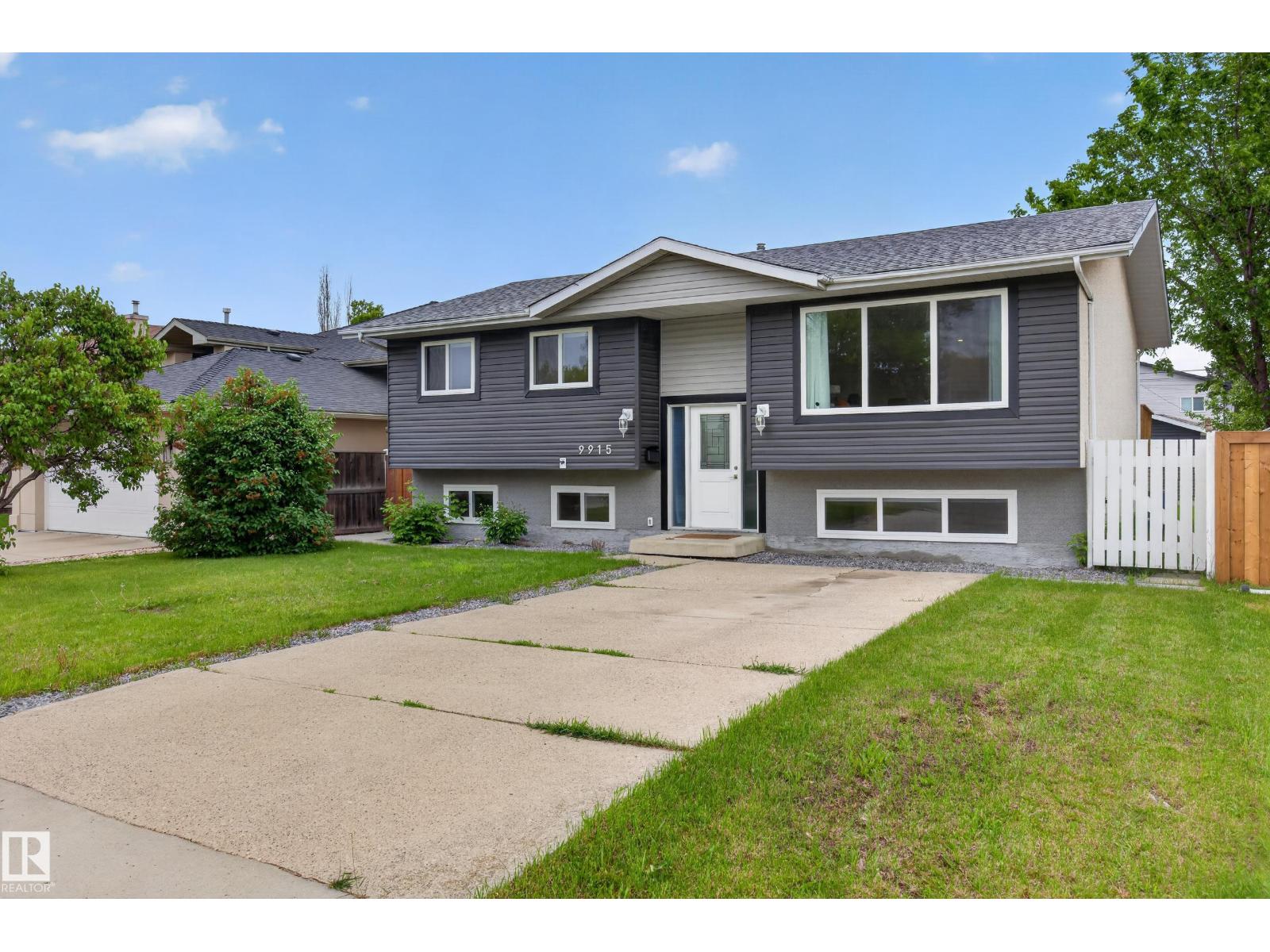 9915 154 ST NW - 25