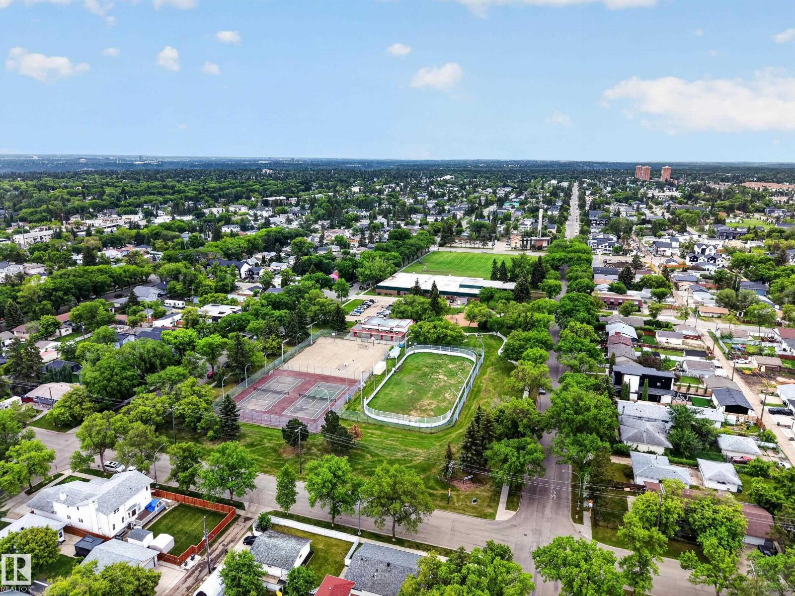 9915 154 ST NW - 39