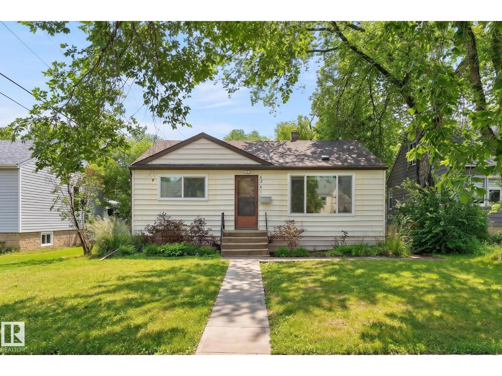 6261 112A ST NW - 1