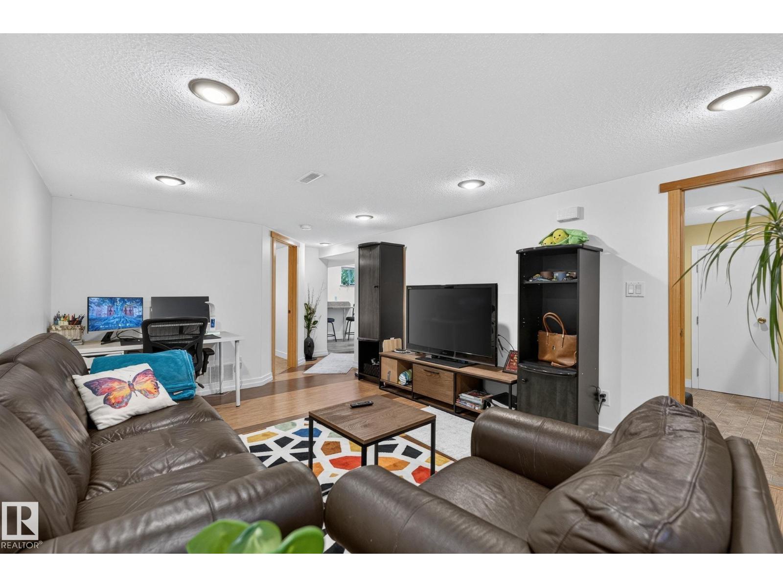 6261 112A Street NW - Photo 27