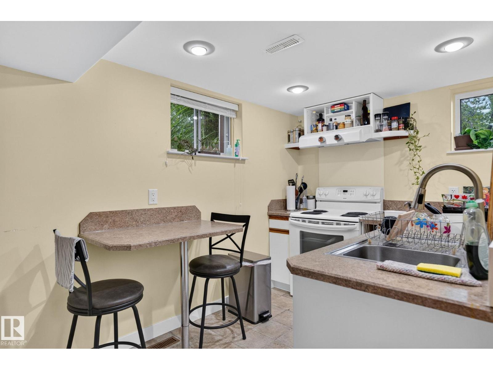 6261 112A ST NW - 30