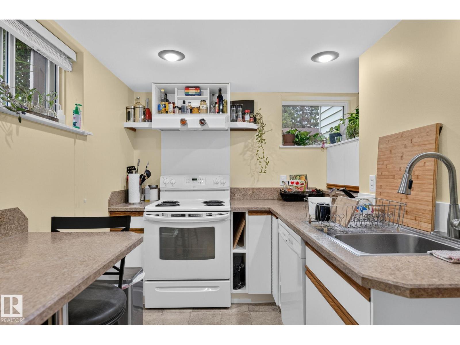6261 112A Street NW - Photo 31