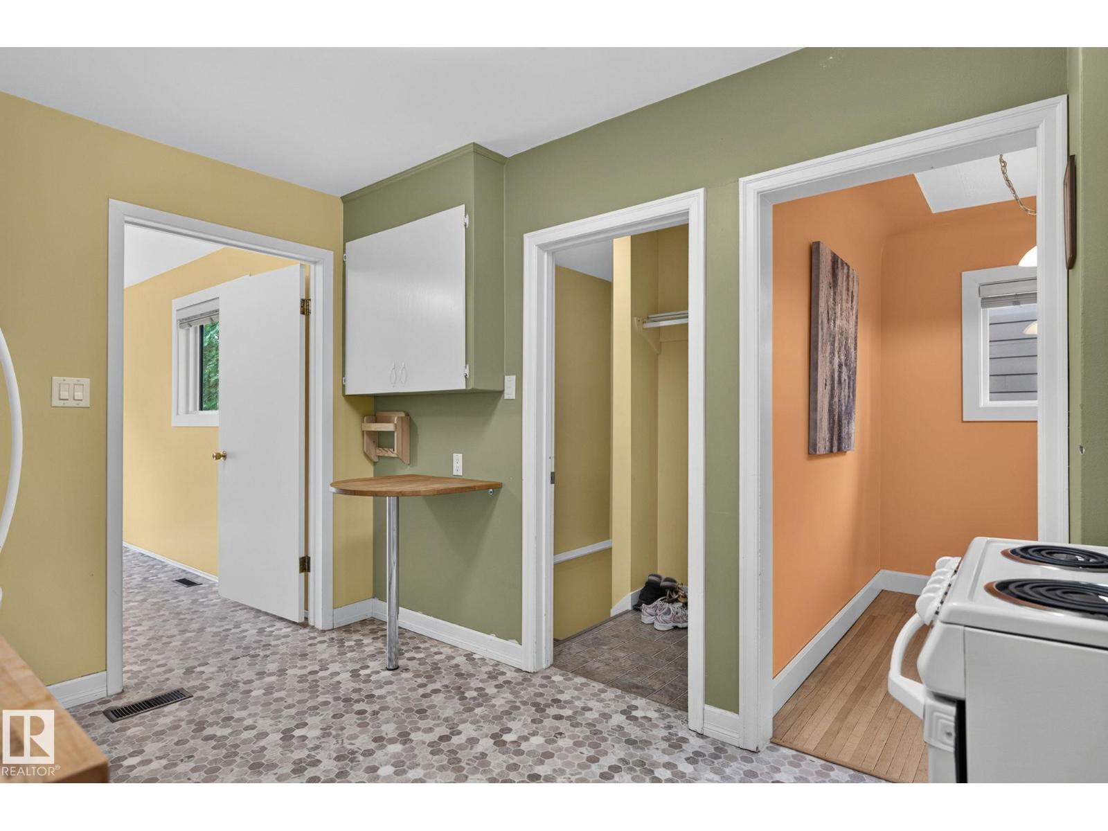 6261 112A Street NW - Photo 9