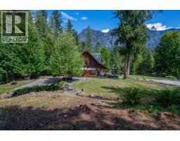 3 Walkerville Estates, Pemberton, BC V0N2L0 Photo 38