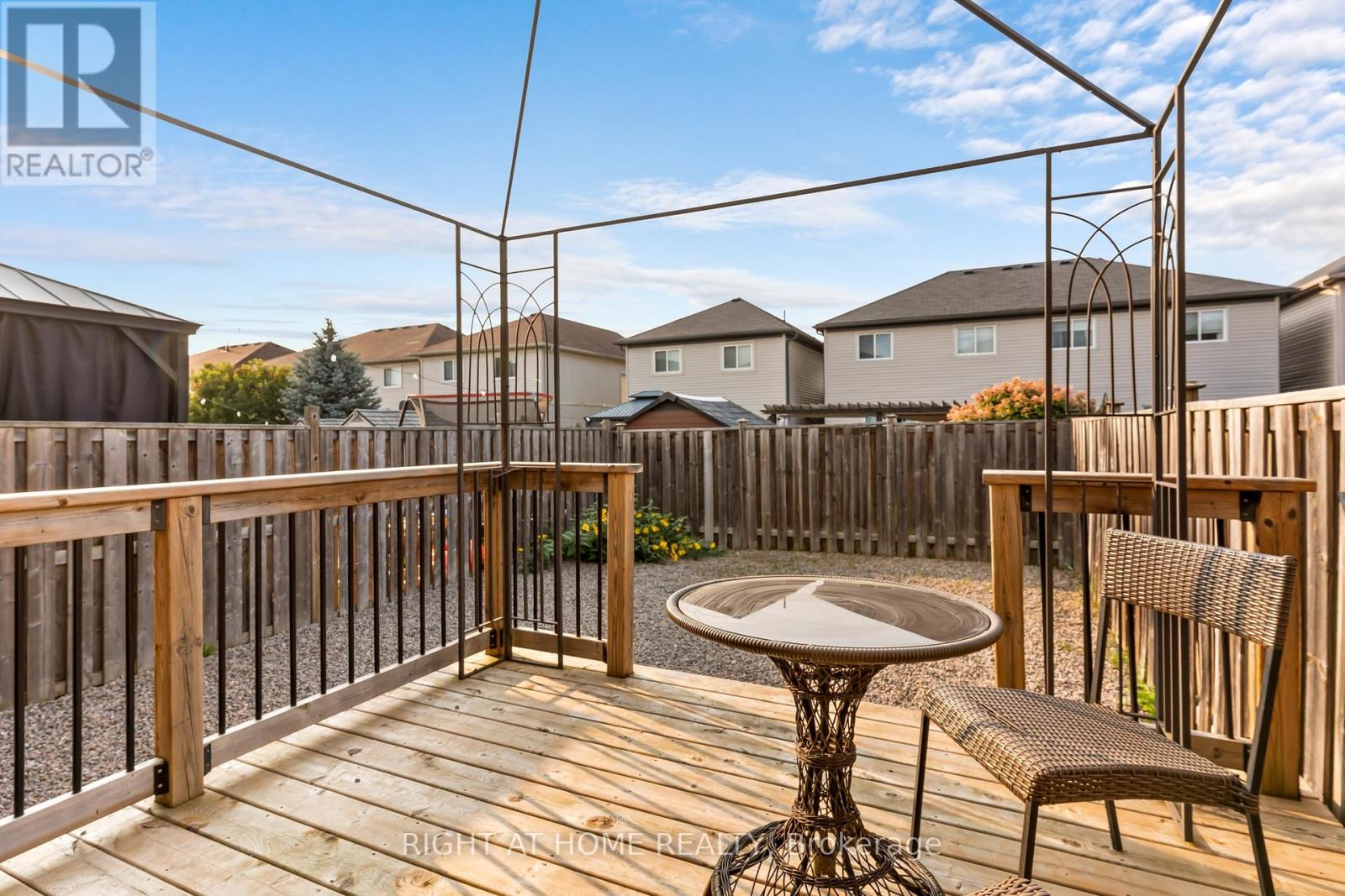 169 BANTING CRESCENT - 18