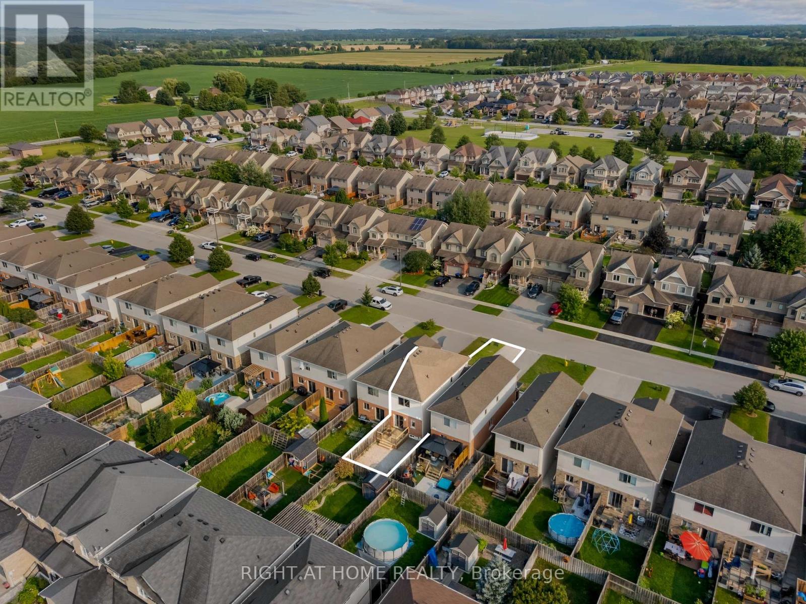 169 BANTING CRESCENT - 21