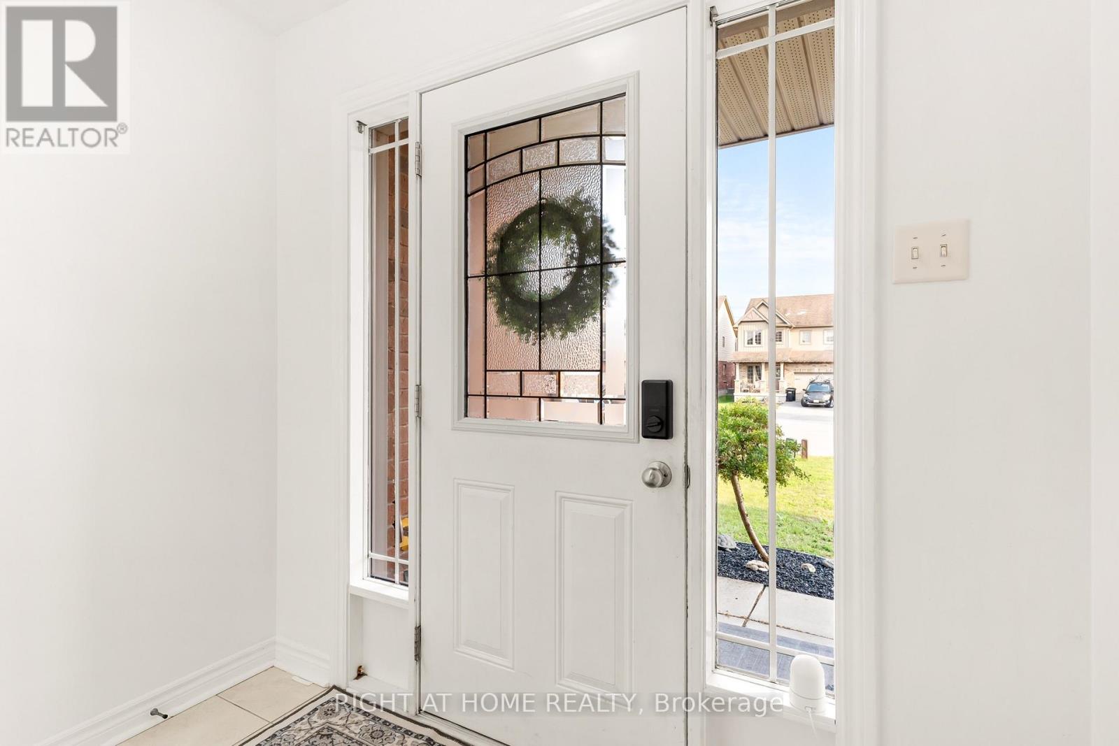 169 BANTING CRESCENT - 5