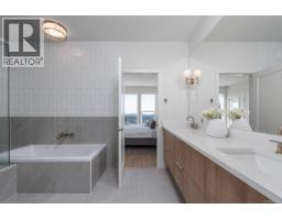 Bathroom - 119 2332 Copper Rock Crt, Langford, BC V9B0G4 Photo 15