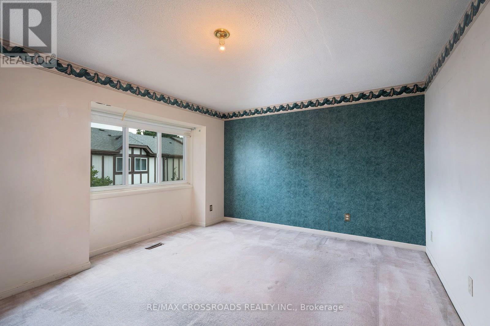 #93 100 BURROWS HALL BOULEVARD - 19