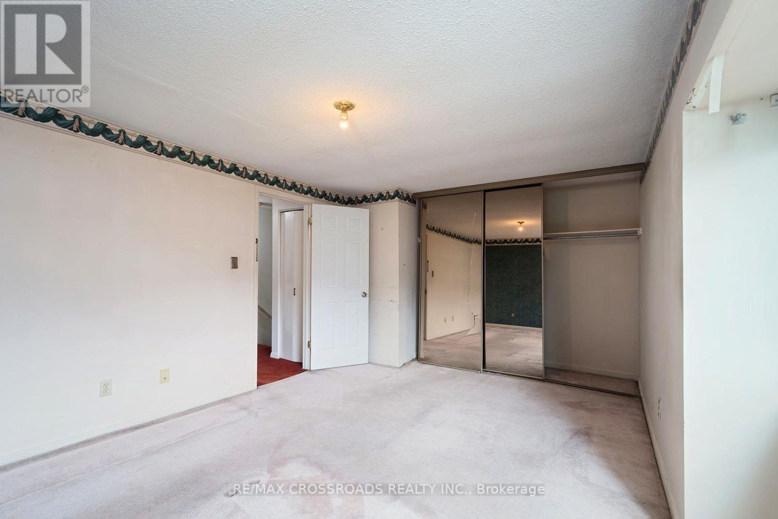 #93 100 BURROWS HALL BOULEVARD - 21