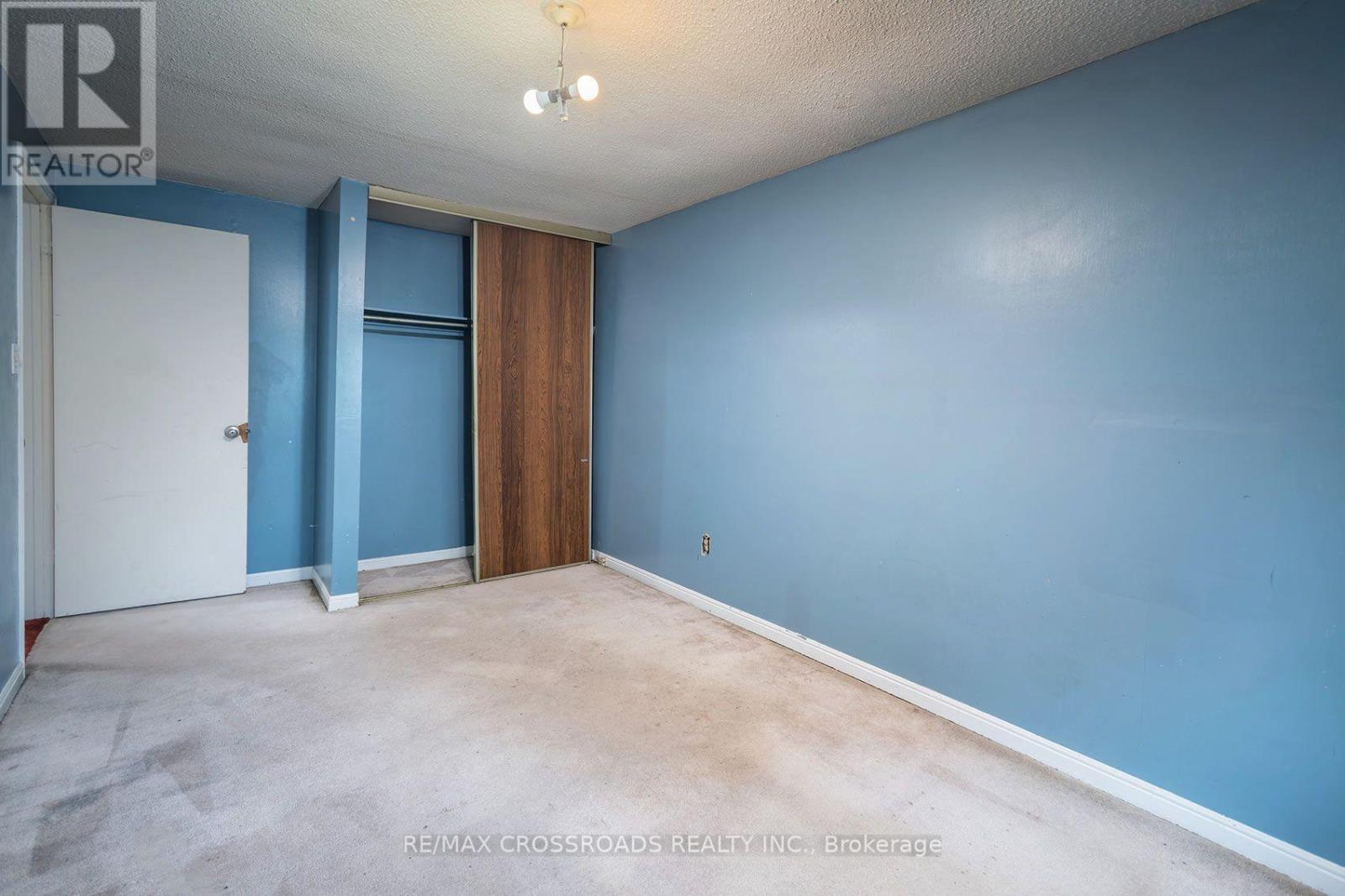 #93 100 BURROWS HALL BOULEVARD - Image 24