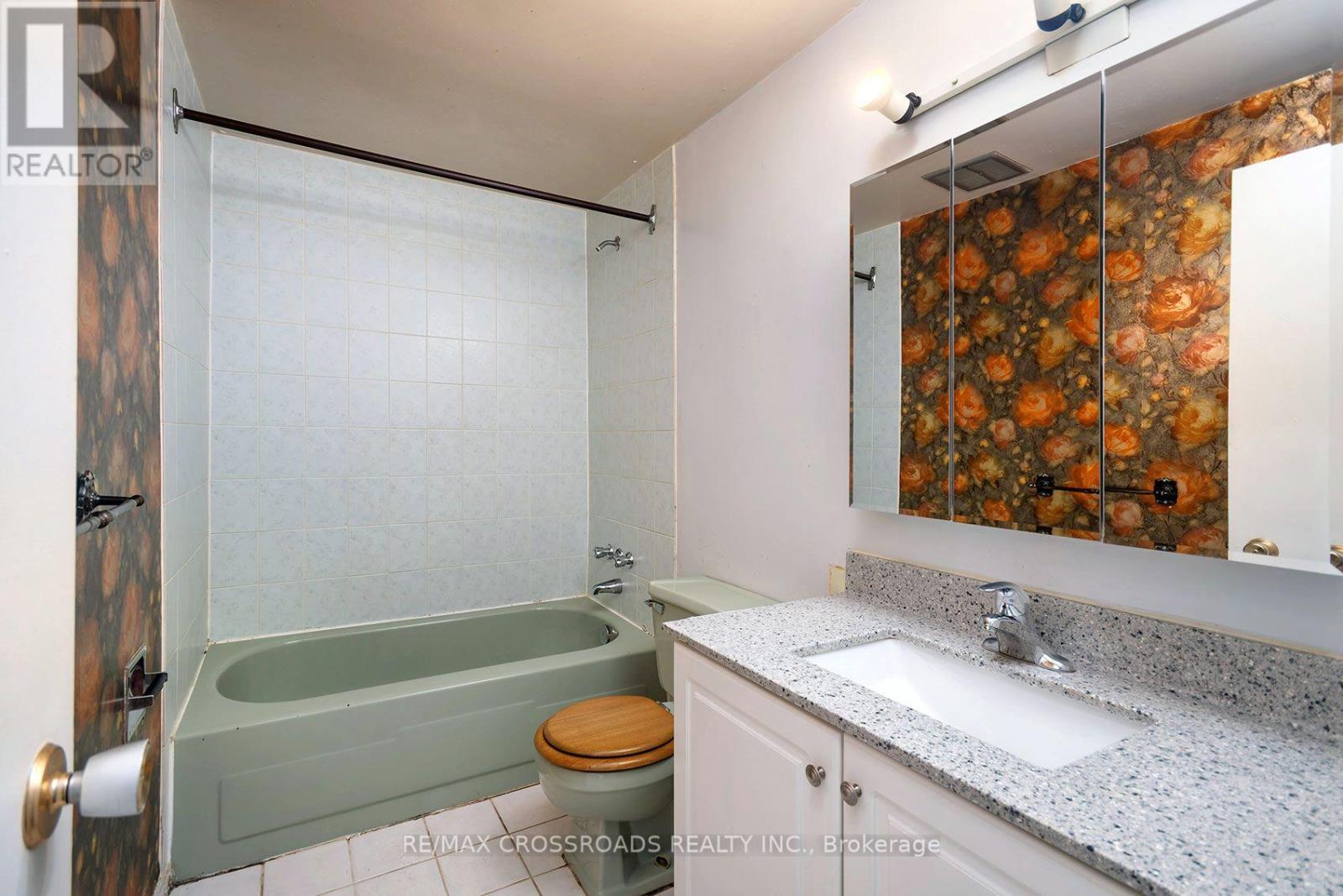 #93 100 BURROWS HALL BOULEVARD - 34