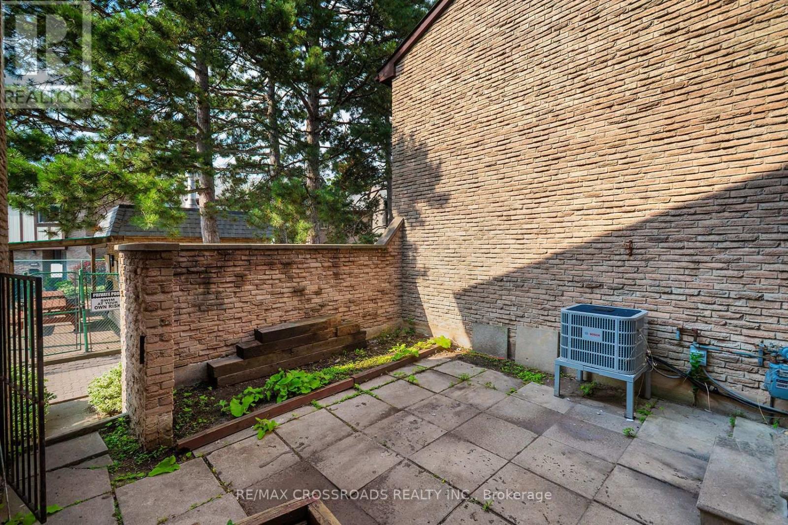 #93 100 BURROWS HALL BOULEVARD - Image 40