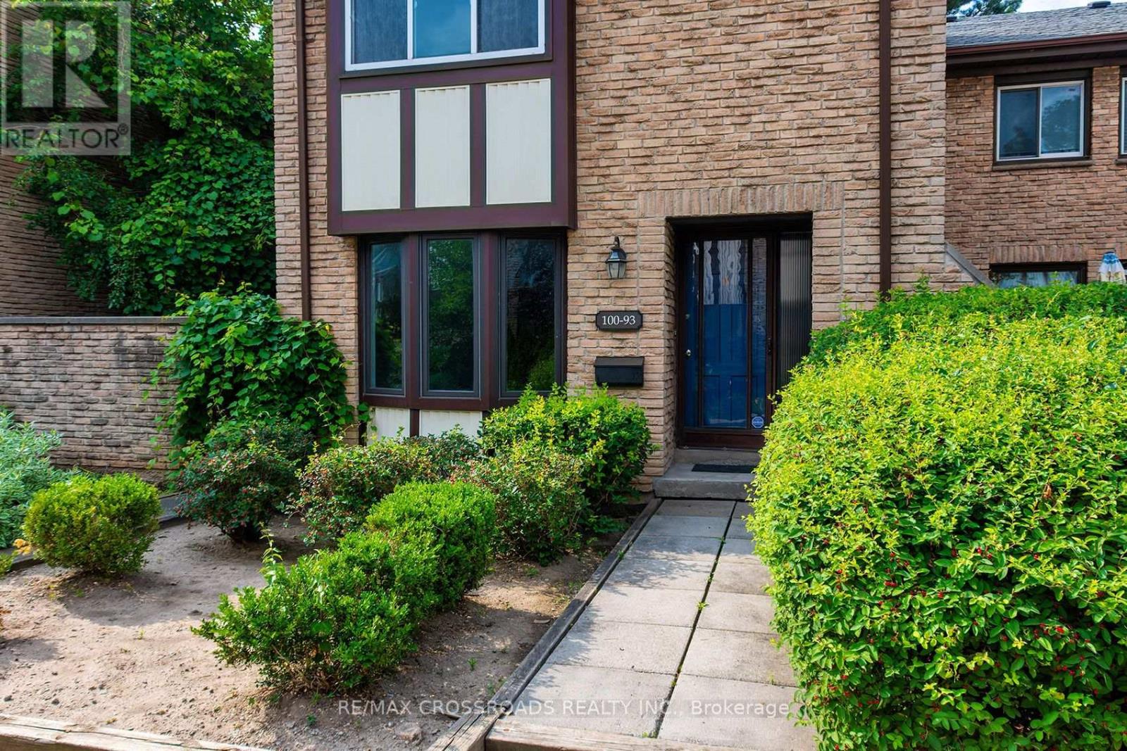 #93 100 BURROWS HALL BOULEVARD - 5