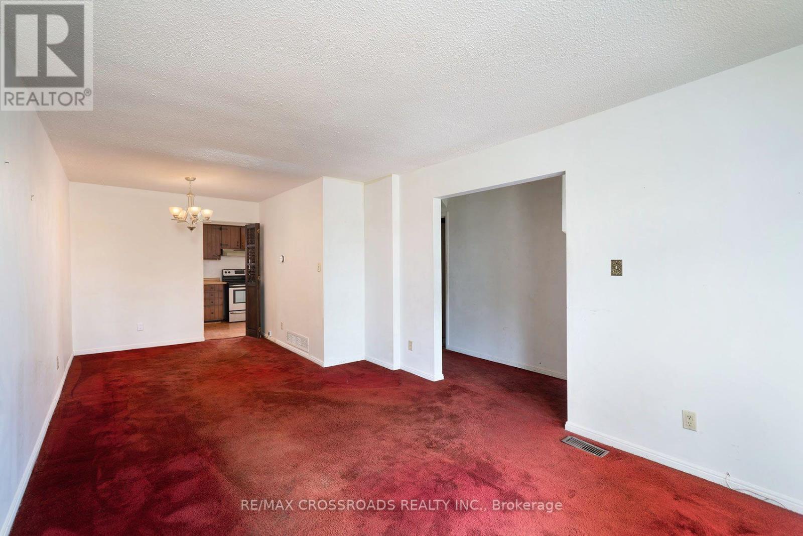 #93 100 BURROWS HALL BOULEVARD - 7