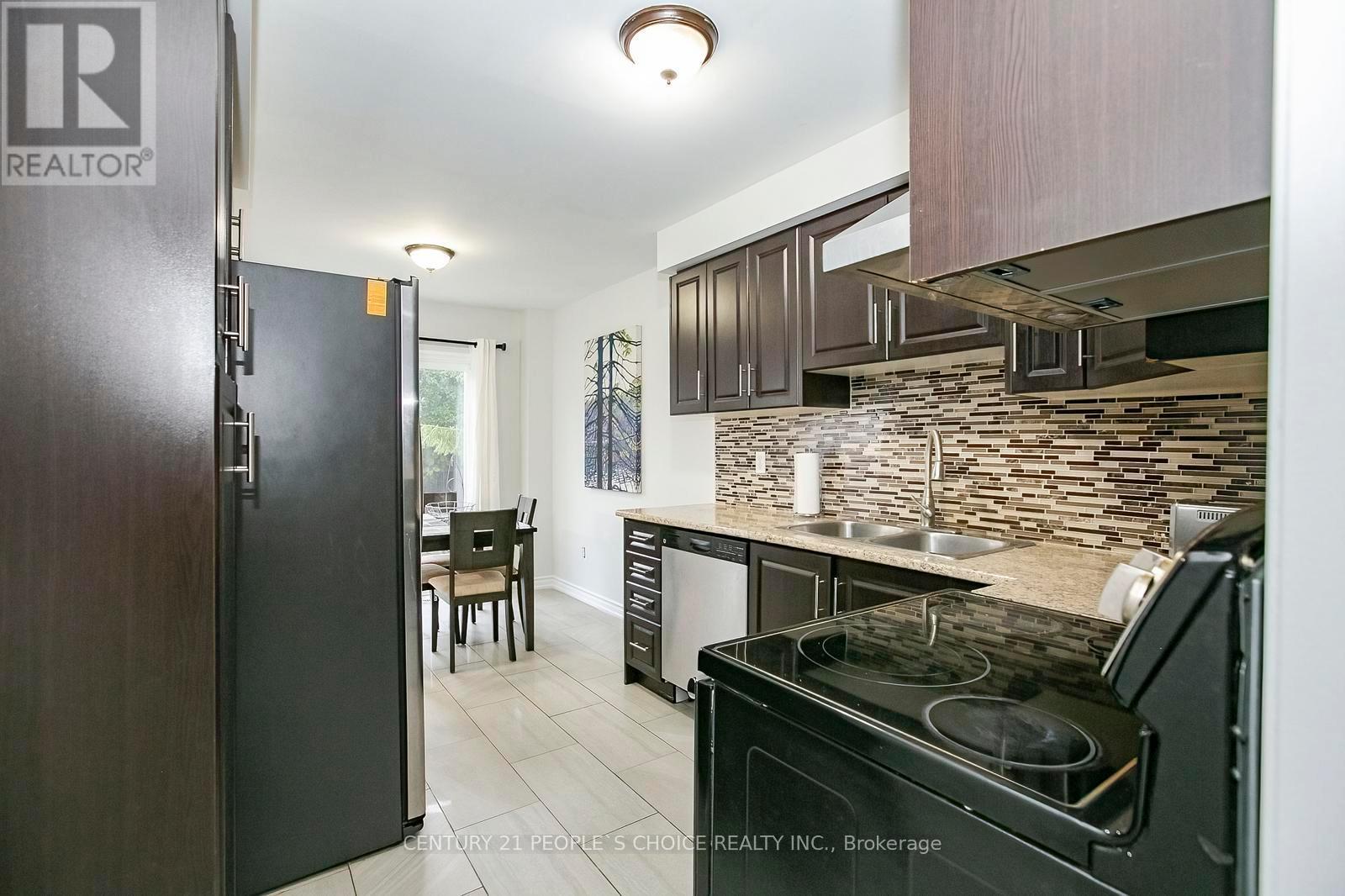 90 WHITE TAIL CRESCENT - 14