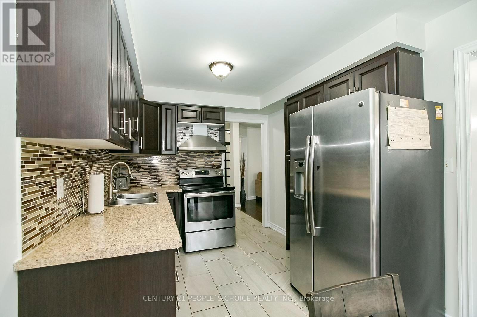 90 WHITE TAIL CRESCENT - 16