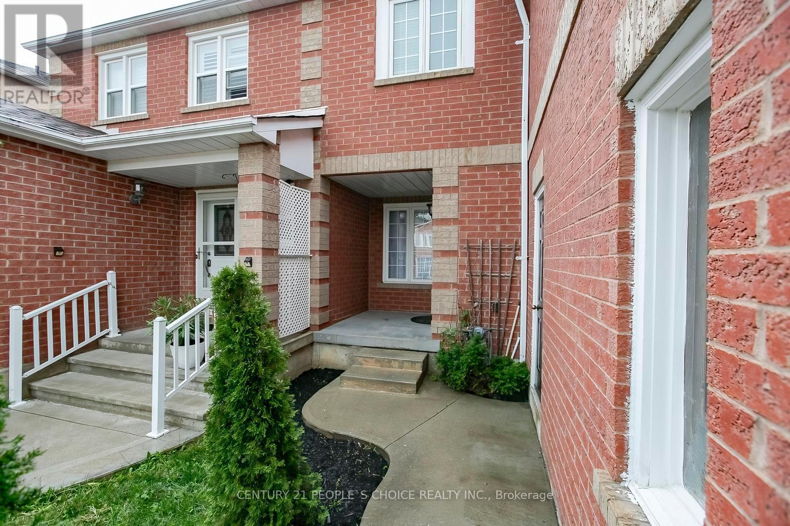 90 WHITE TAIL CRESCENT - 2