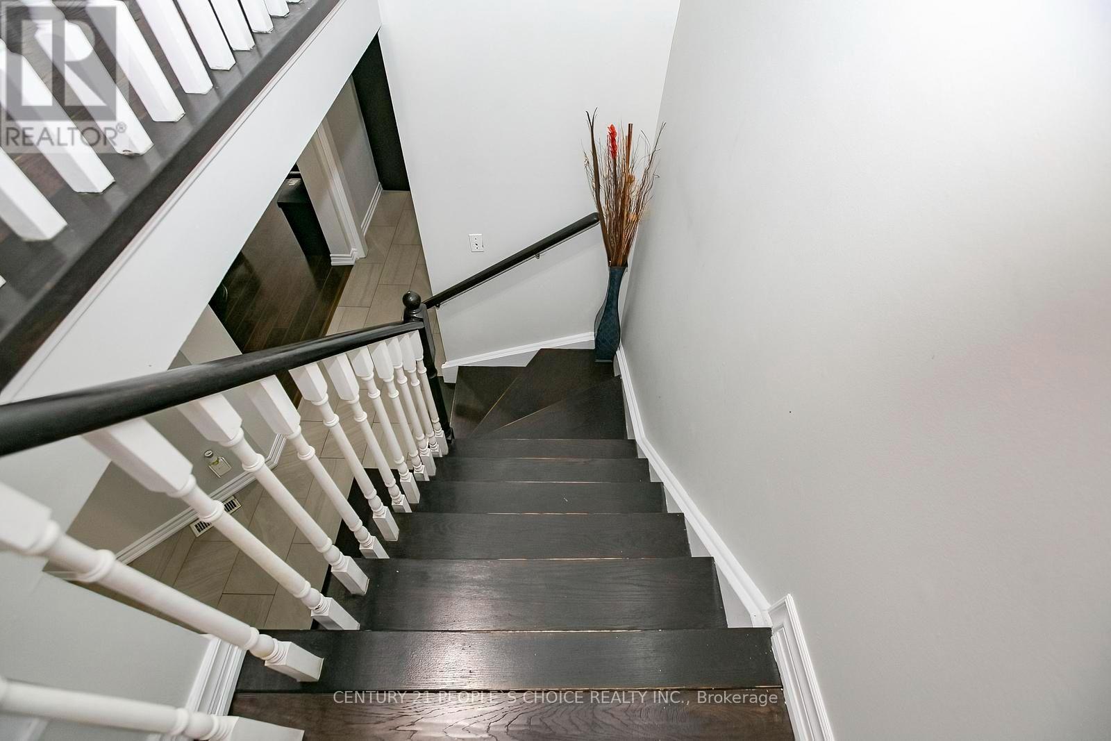 90 WHITE TAIL CRESCENT - 22