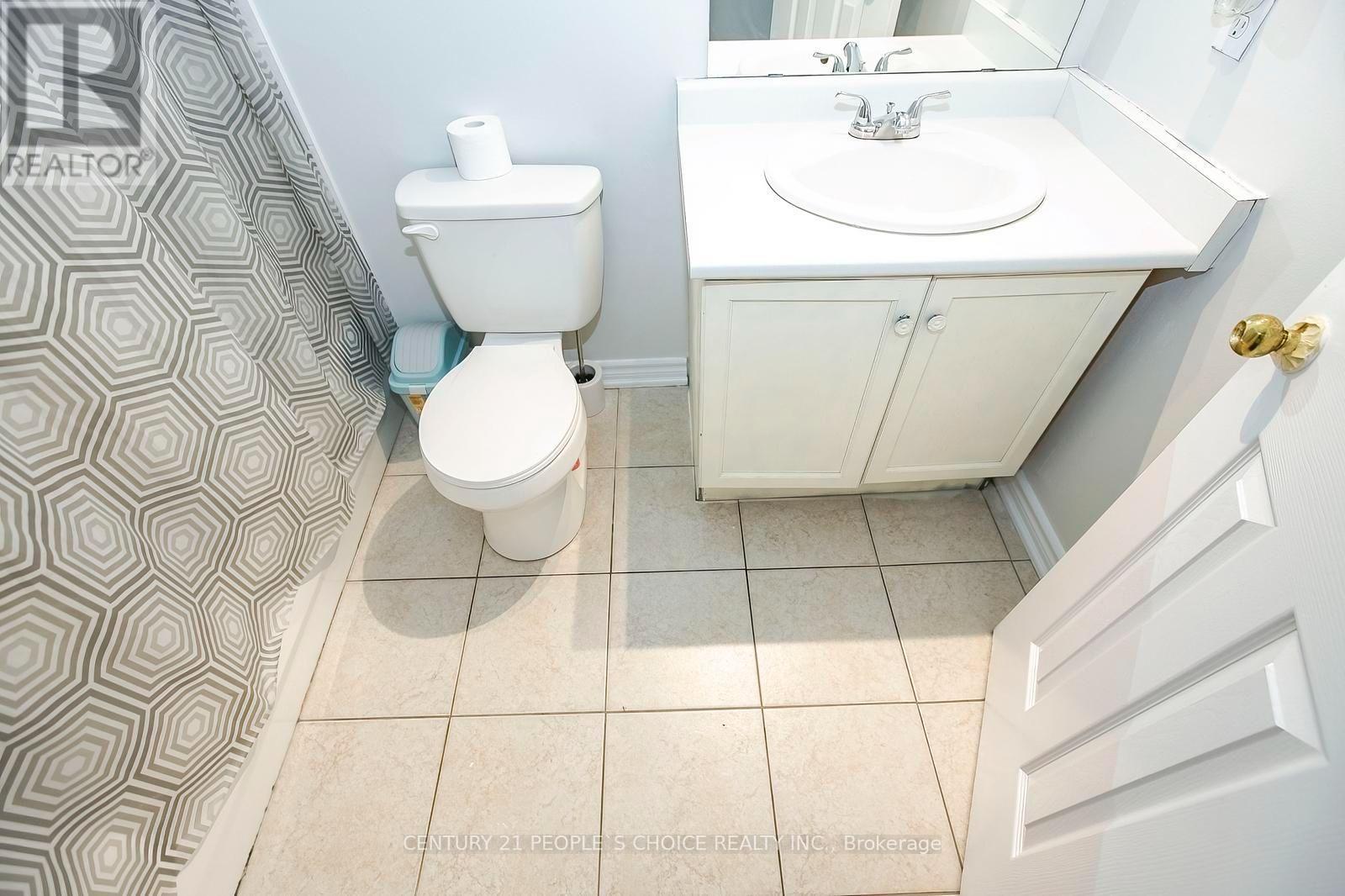 90 WHITE TAIL CRESCENT - Image 33