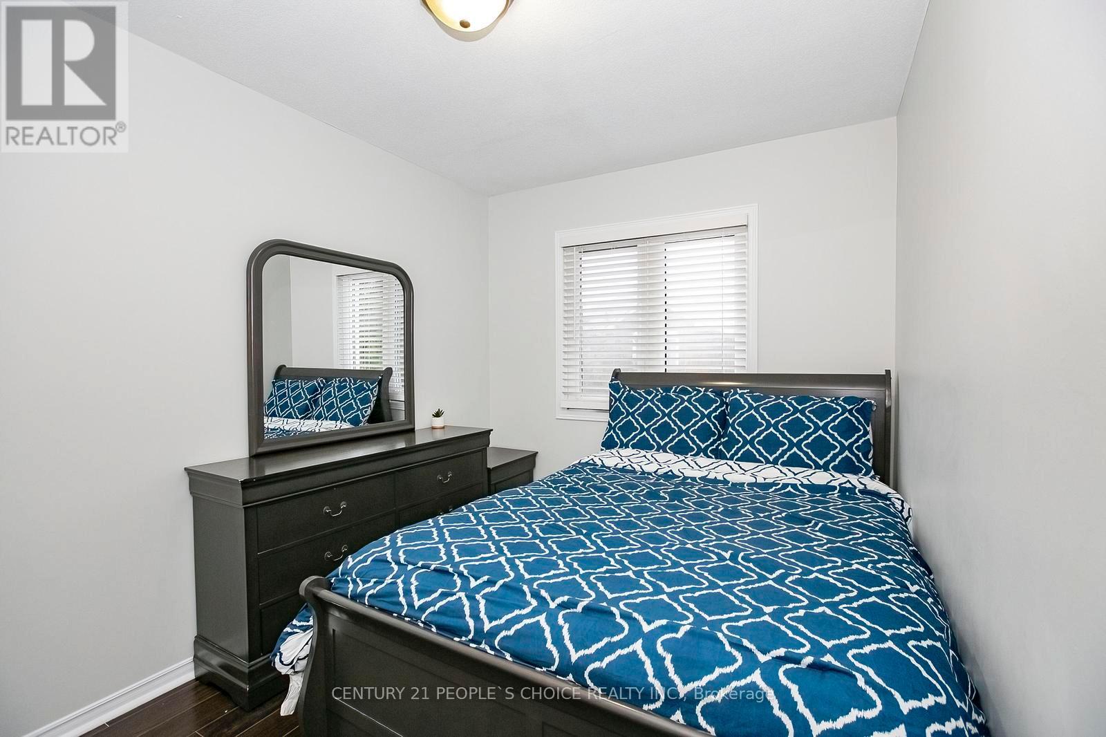 90 WHITE TAIL CRESCENT - Image 36